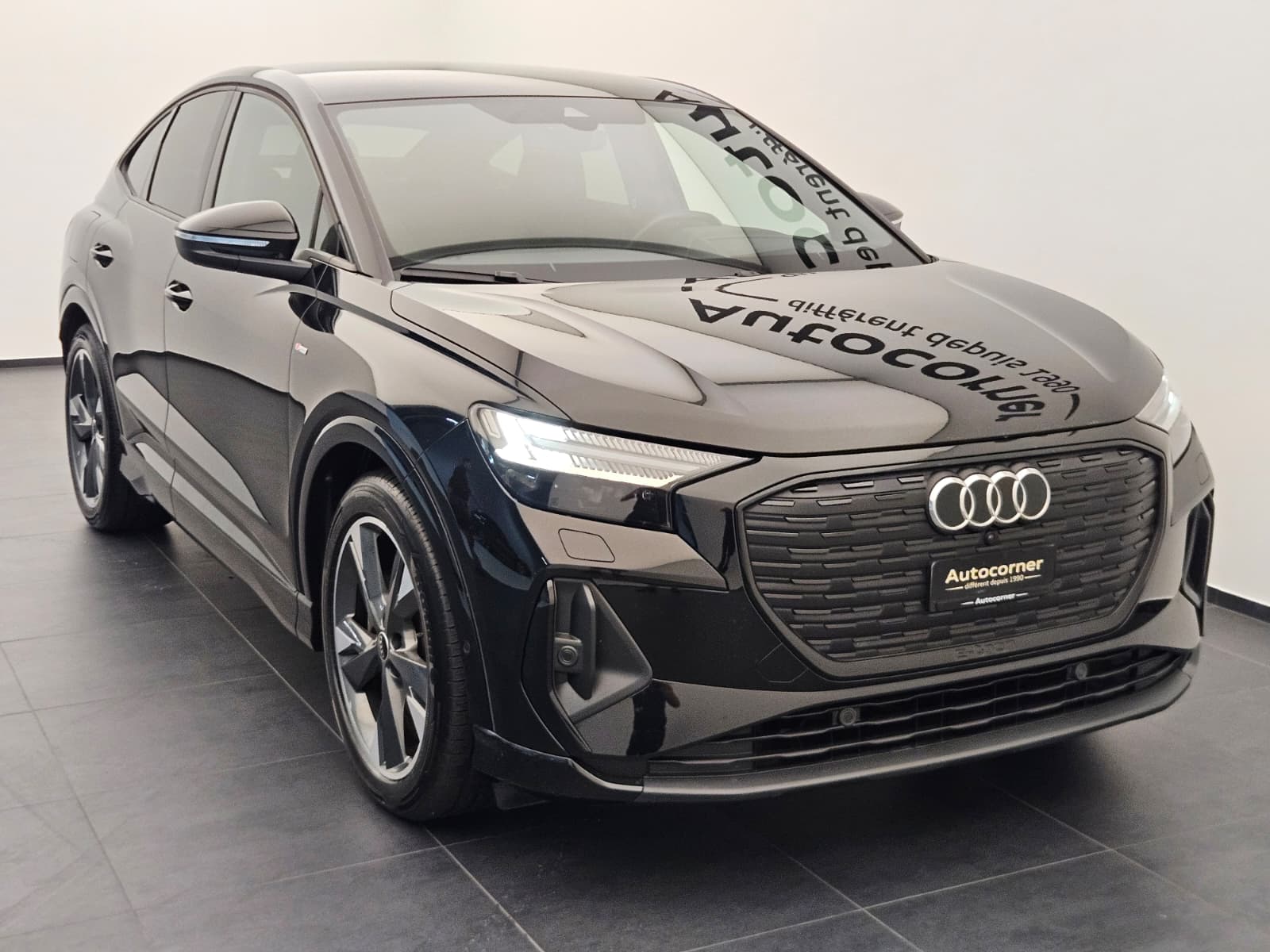 AUDI Q4 Sportback e-tron 45 quattro-image-4