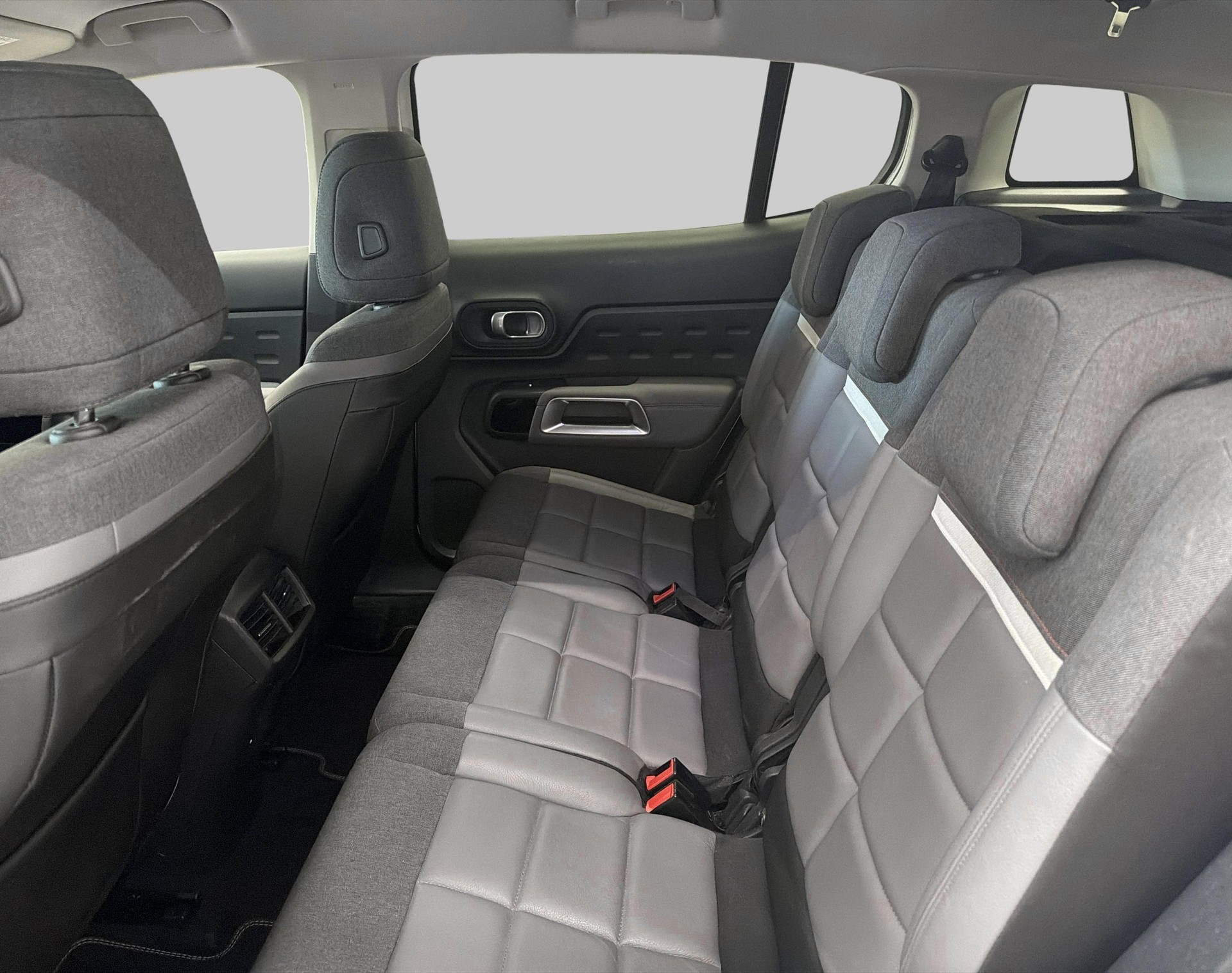 CITROEN C5 Aircross 1.5 HDi Shine-showroom-element-3