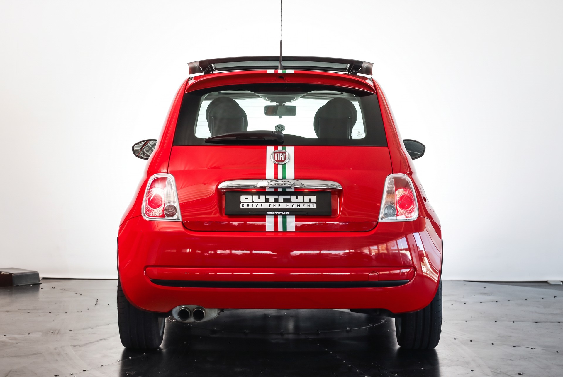FIAT 500 1.4 16V Sport Ferrari Dealers 122/200-showroom-element-2