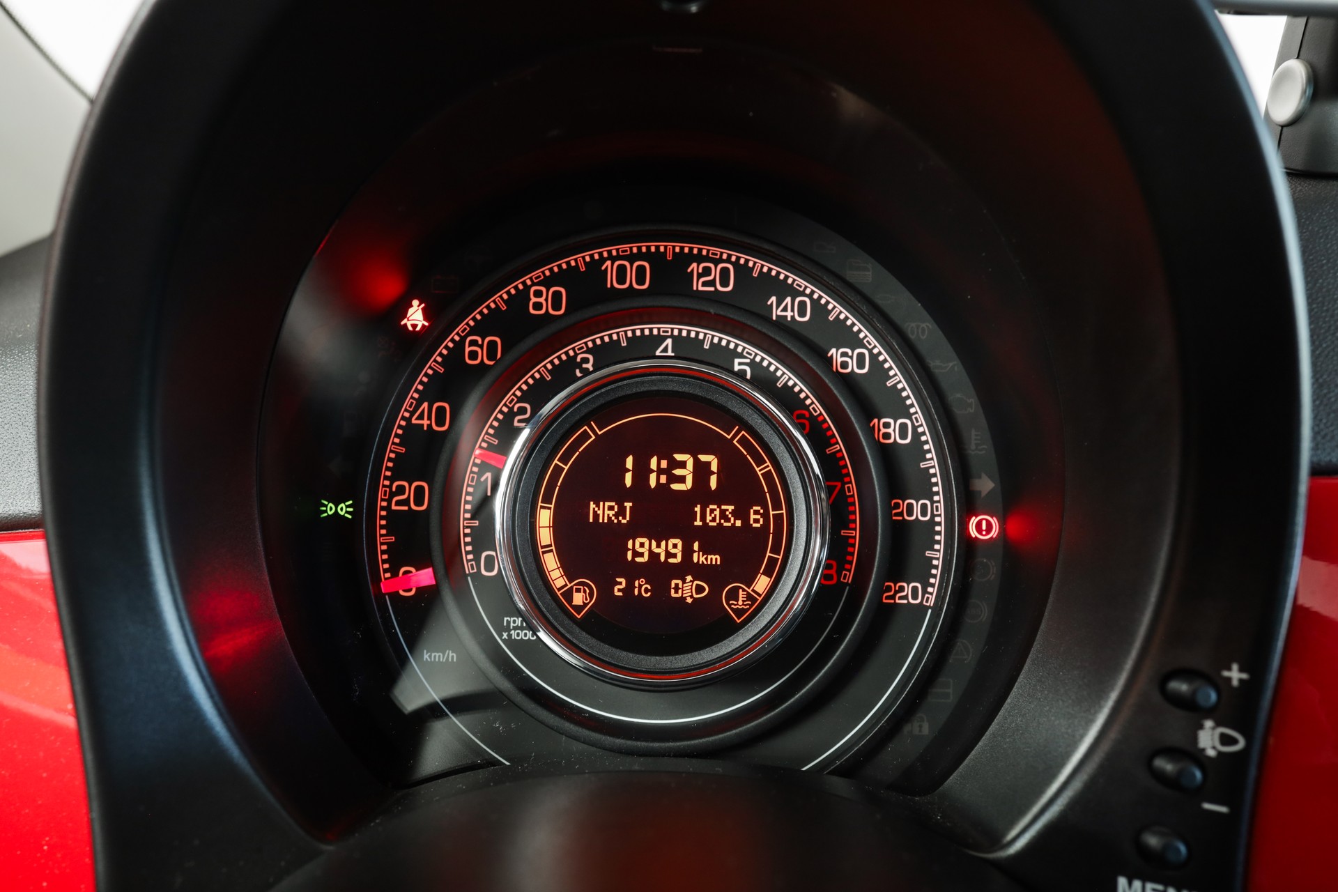 FIAT 500 1.4 16V Sport Ferrari Dealers 122/200-image-15