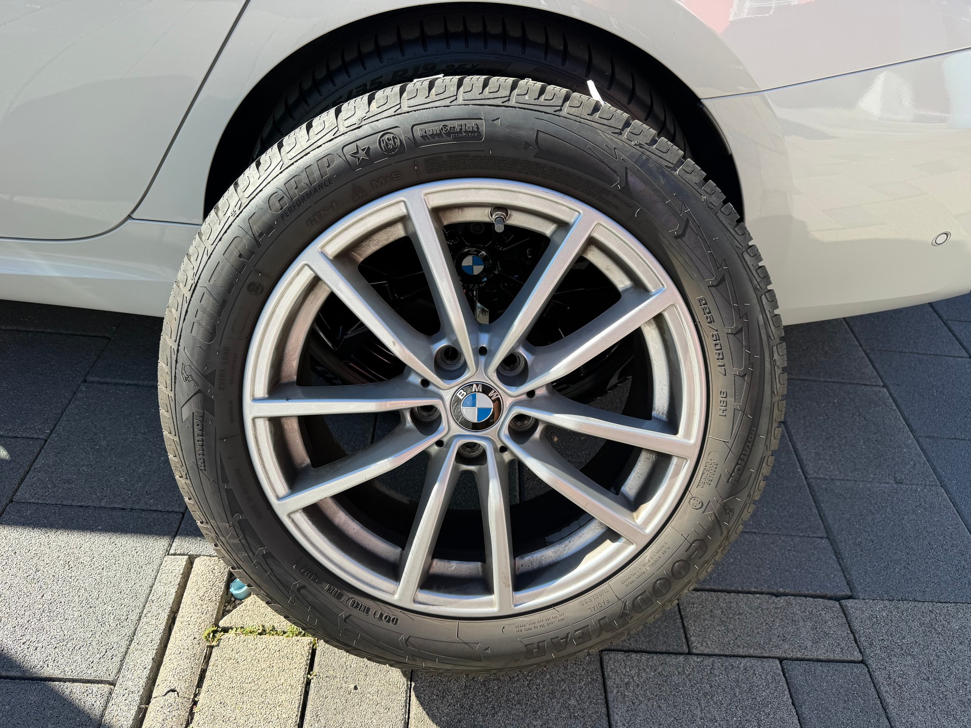 BMW 320d xDrive 48V Touring Steptronic M Sport-image-28