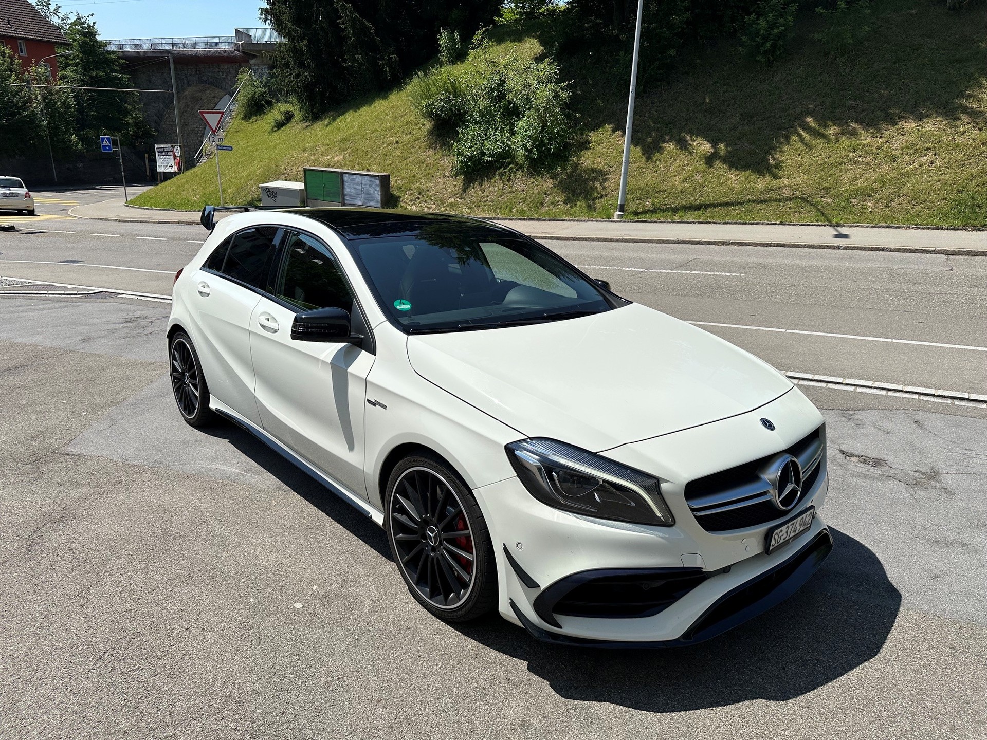 MERCEDES-BENZ A 45 AMG 4m