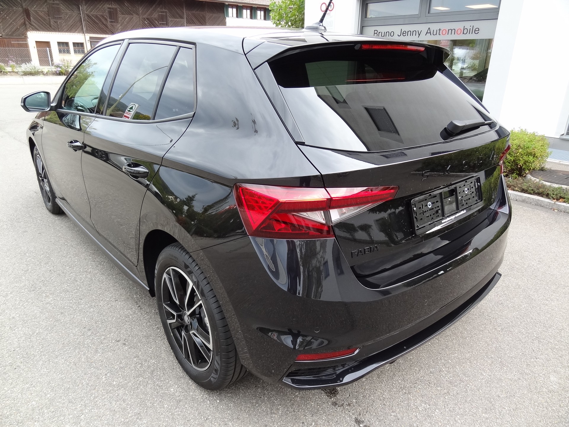 SKODA Fabia 1.0 TSI Monte Carlo DSG-showroom-element-2