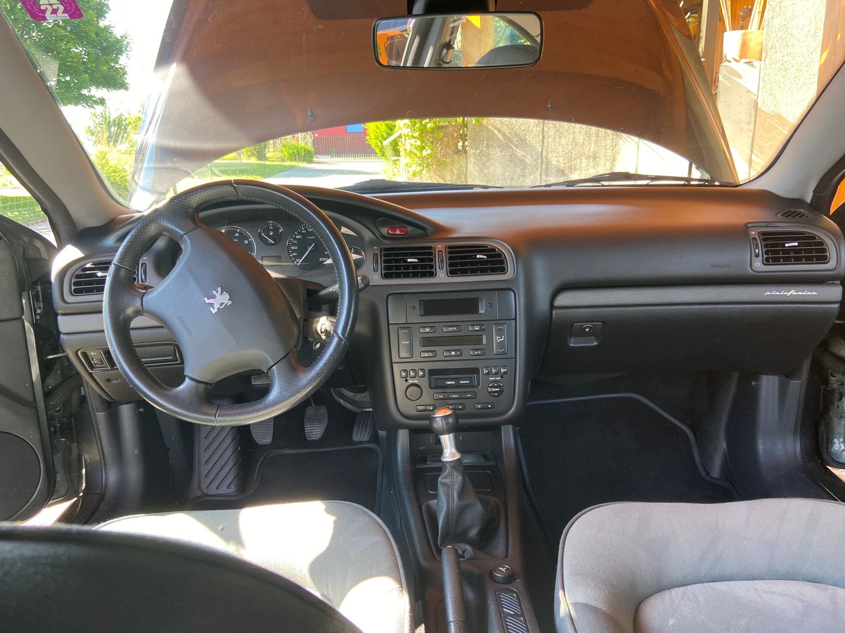 PEUGEOT 406 Coupé 2.0 16V-image-2
