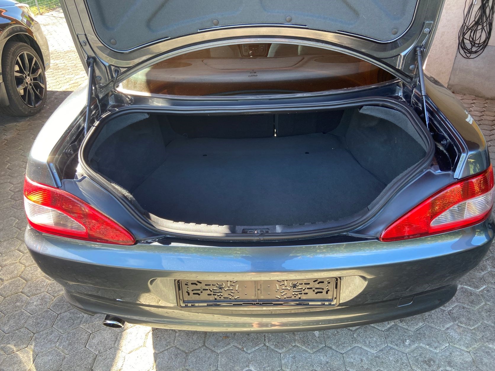 PEUGEOT 406 Coupé 2.0 16V-image-6