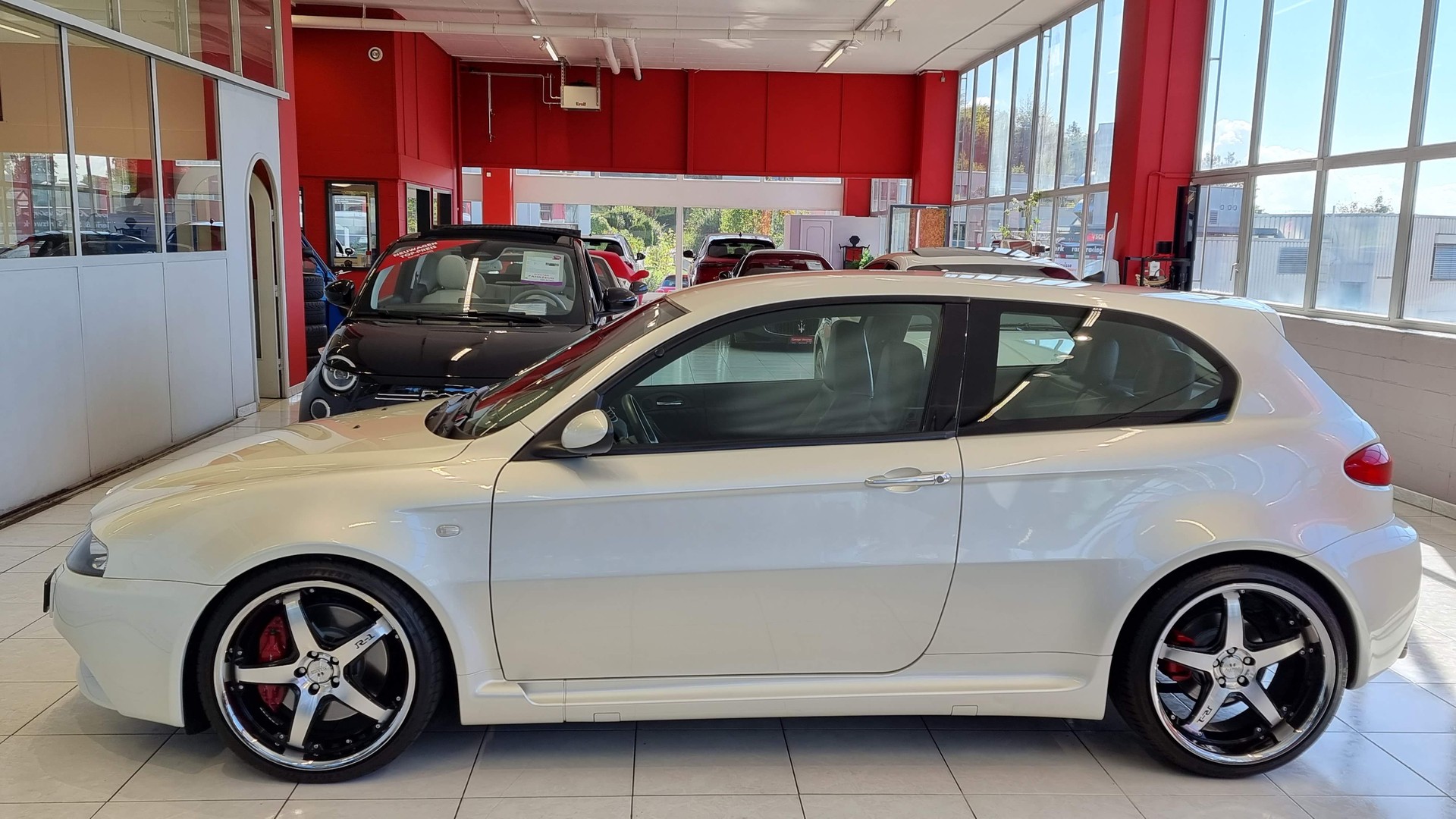 ALFA ROMEO 147 3.2 GTA-showroom-element-3