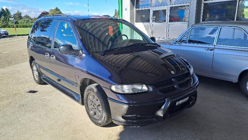 CHRYSLER Voyager 2.4 SE-image-6