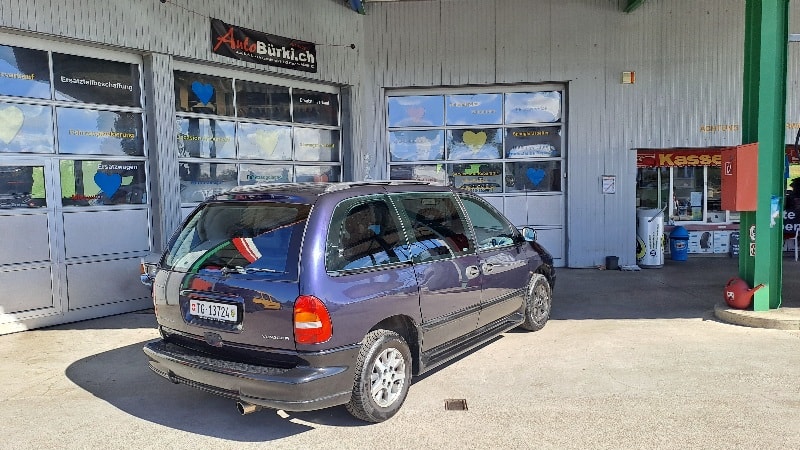 CHRYSLER Voyager 2.4 SE-image-4