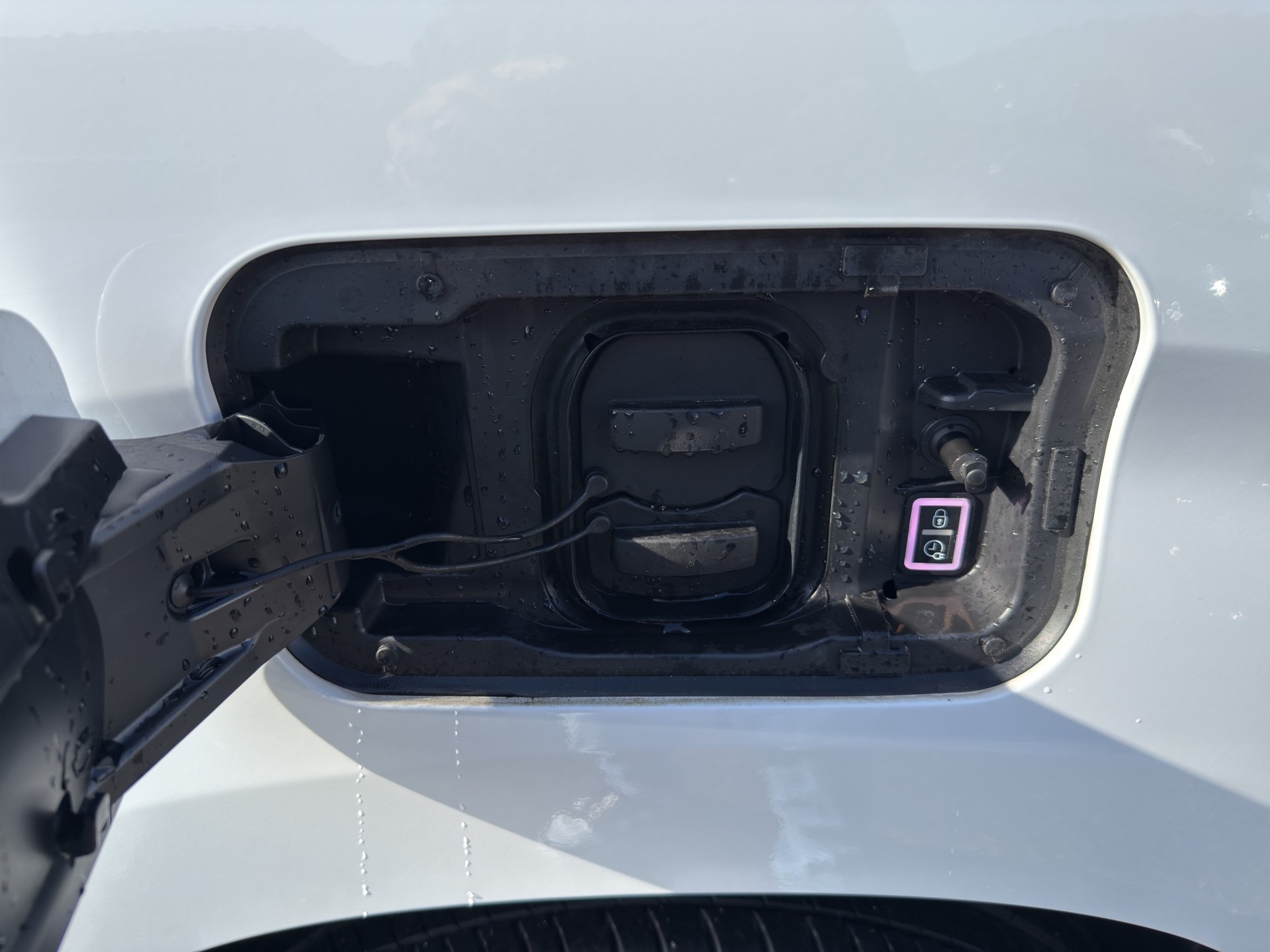 PEUGEOT e-Partner 50kWh Pro-image-13