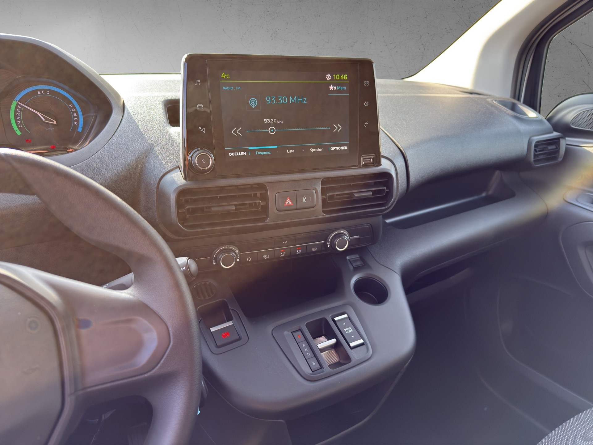 PEUGEOT e-Partner 50kWh Pro-image-6