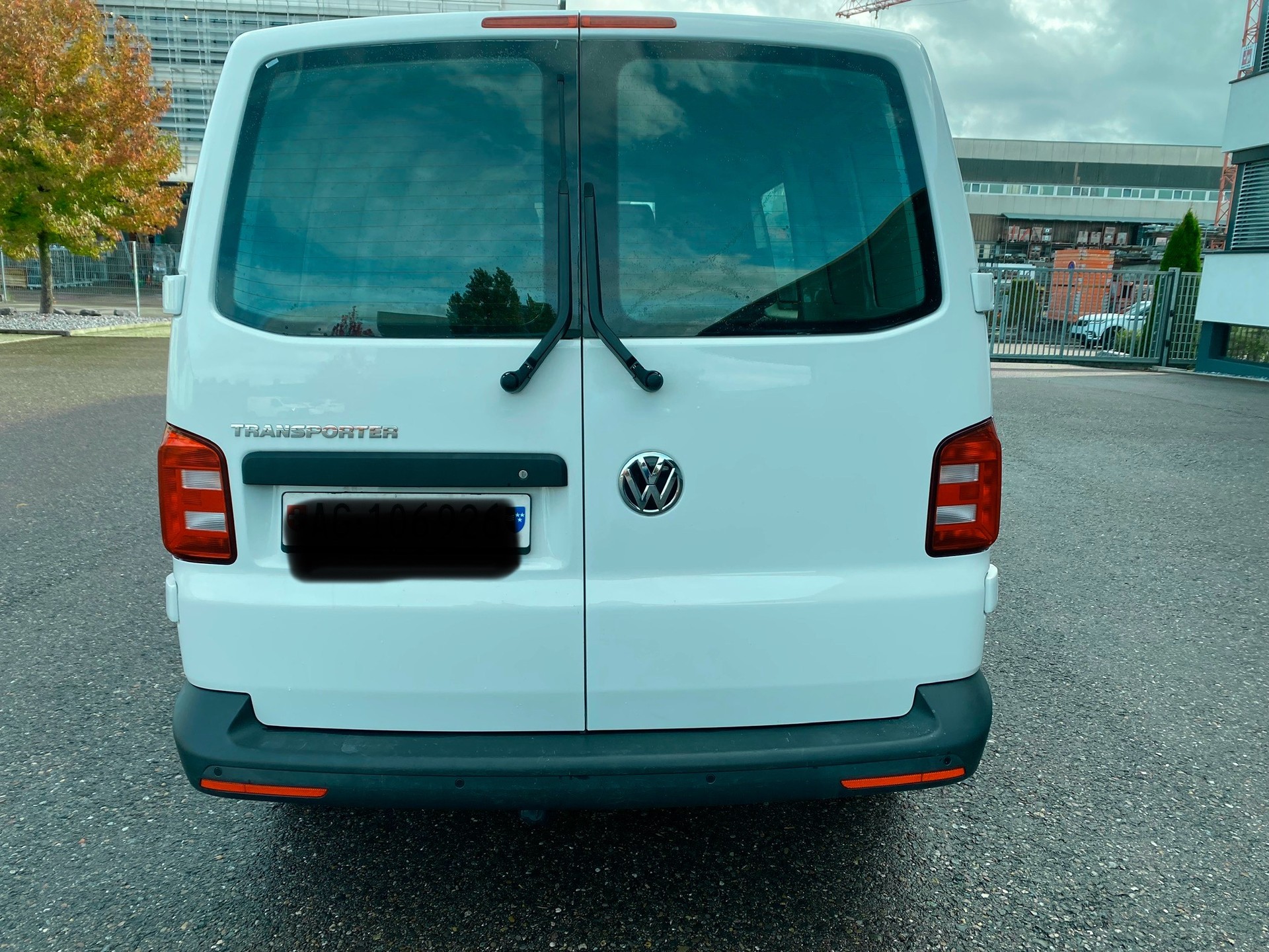 VW T6 2.0 TDI Tranporter-image-6