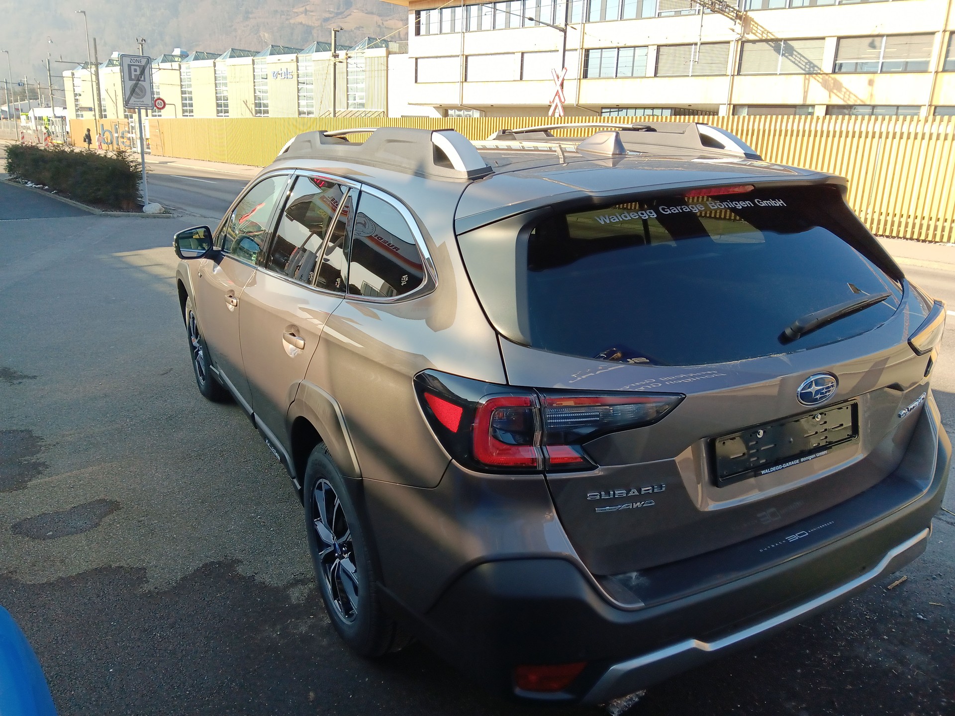 SUBARU Outback 2.5i 30th Anniversary Edition AWD Lineartronic-image-3