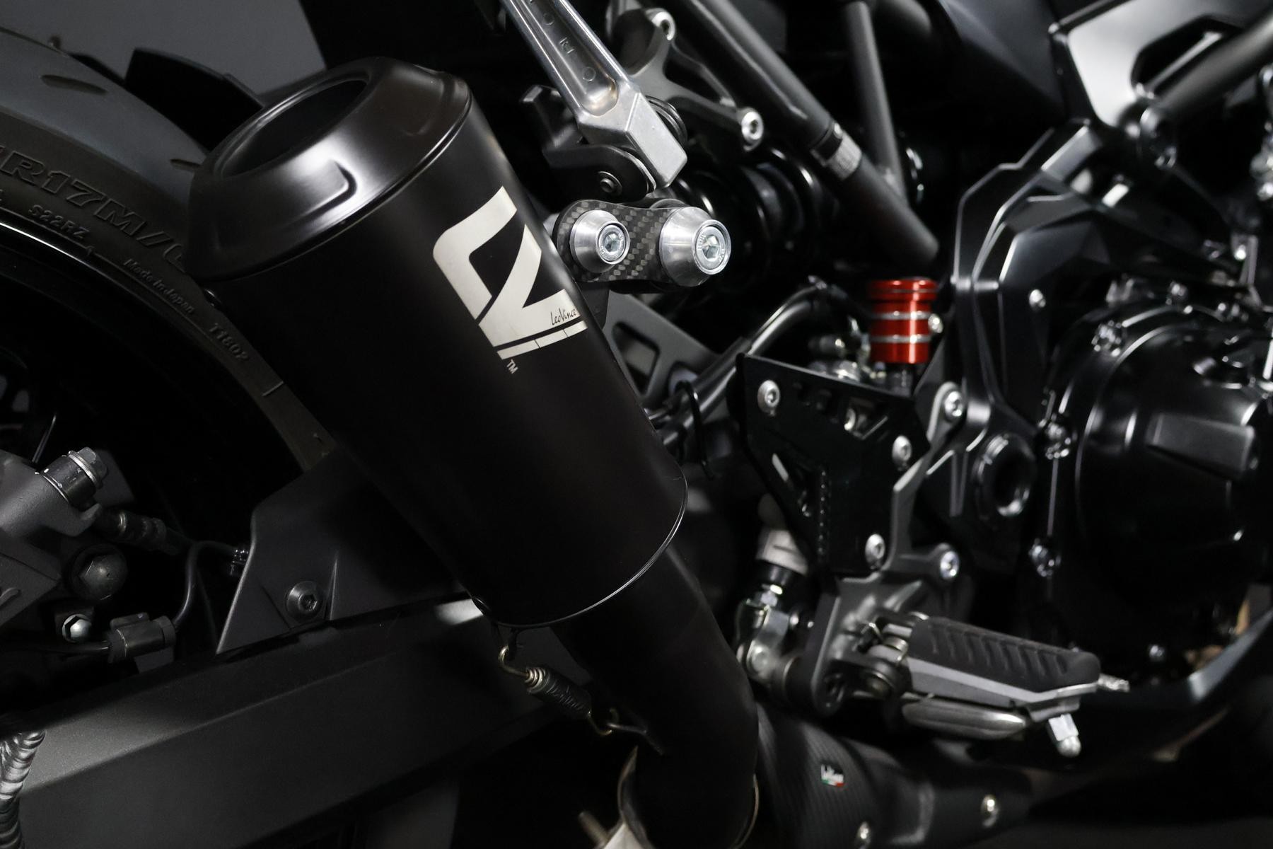 KAWASAKI Z 900 (92 KW)-image-8