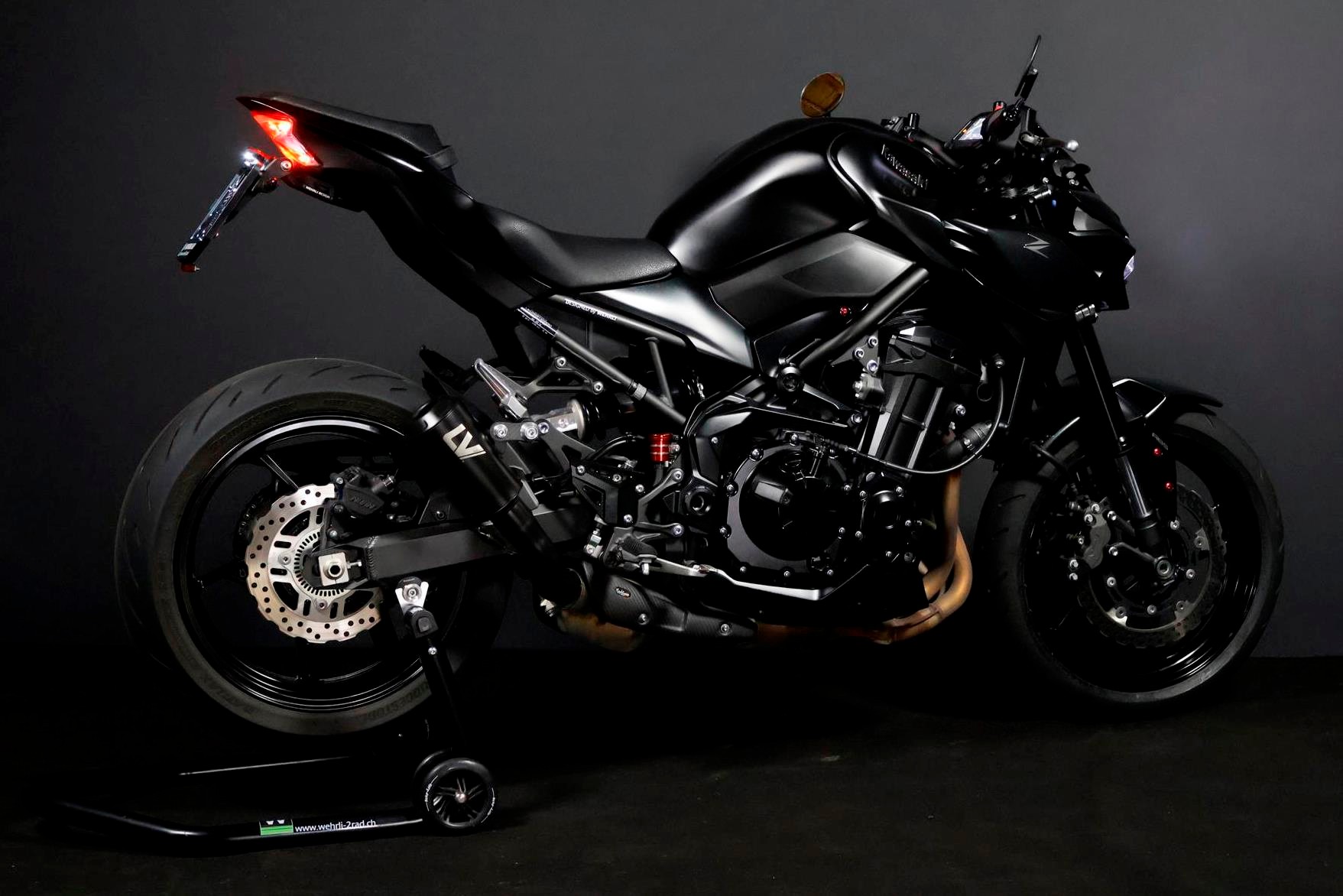 KAWASAKI Z 900 (92 KW)-image-11