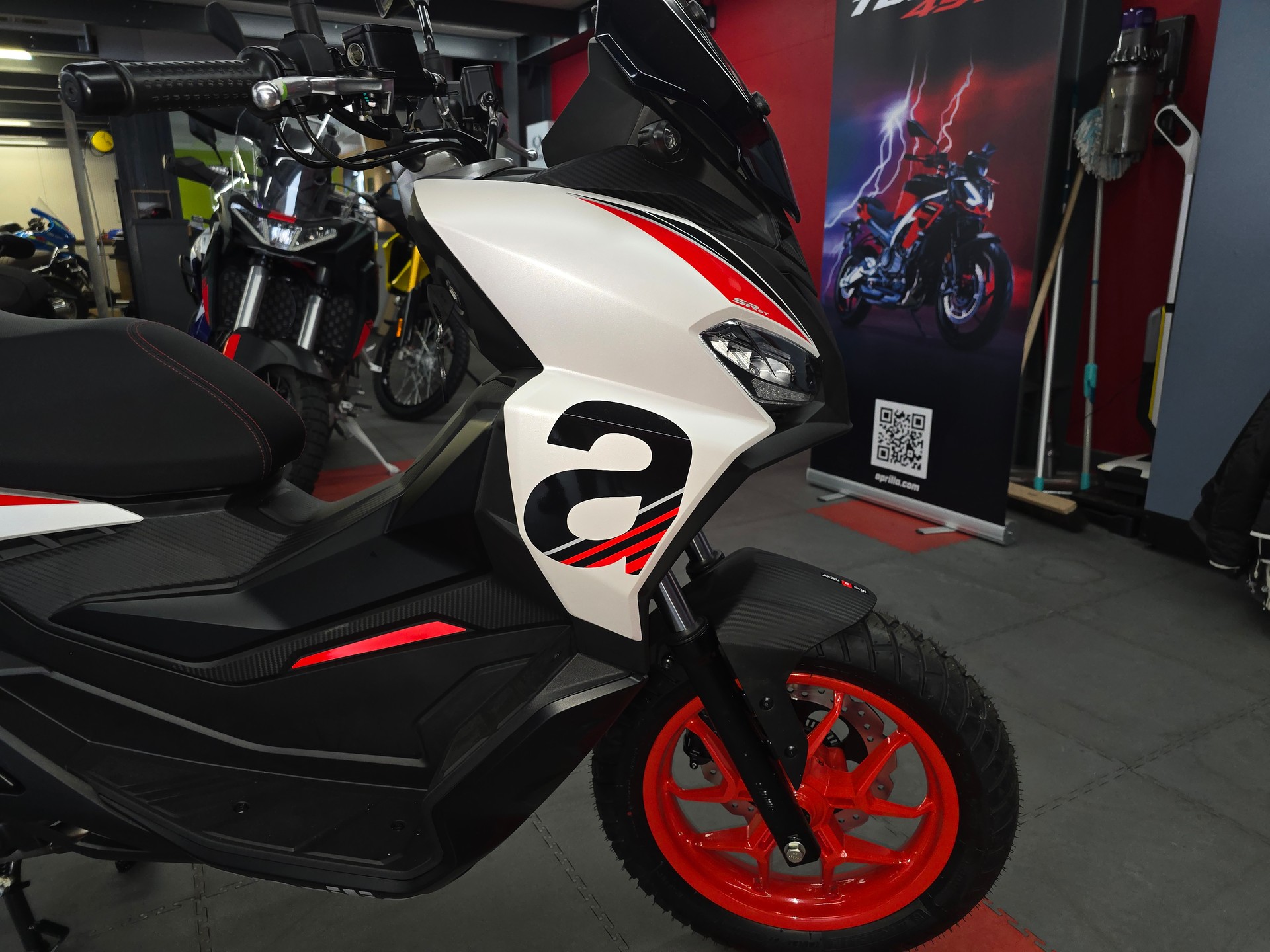 APRILIA SR 125 GT Sport ABS-image-1