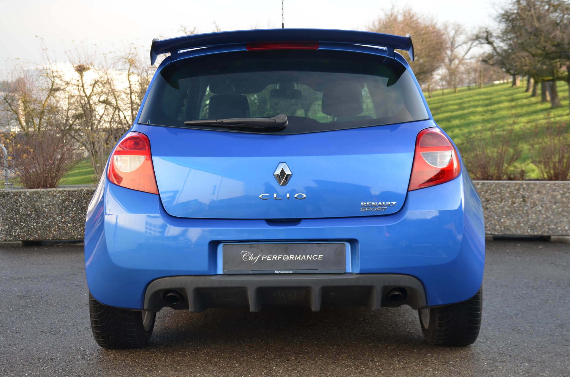 RENAULT Clio 2.0 16V Sport-image-10