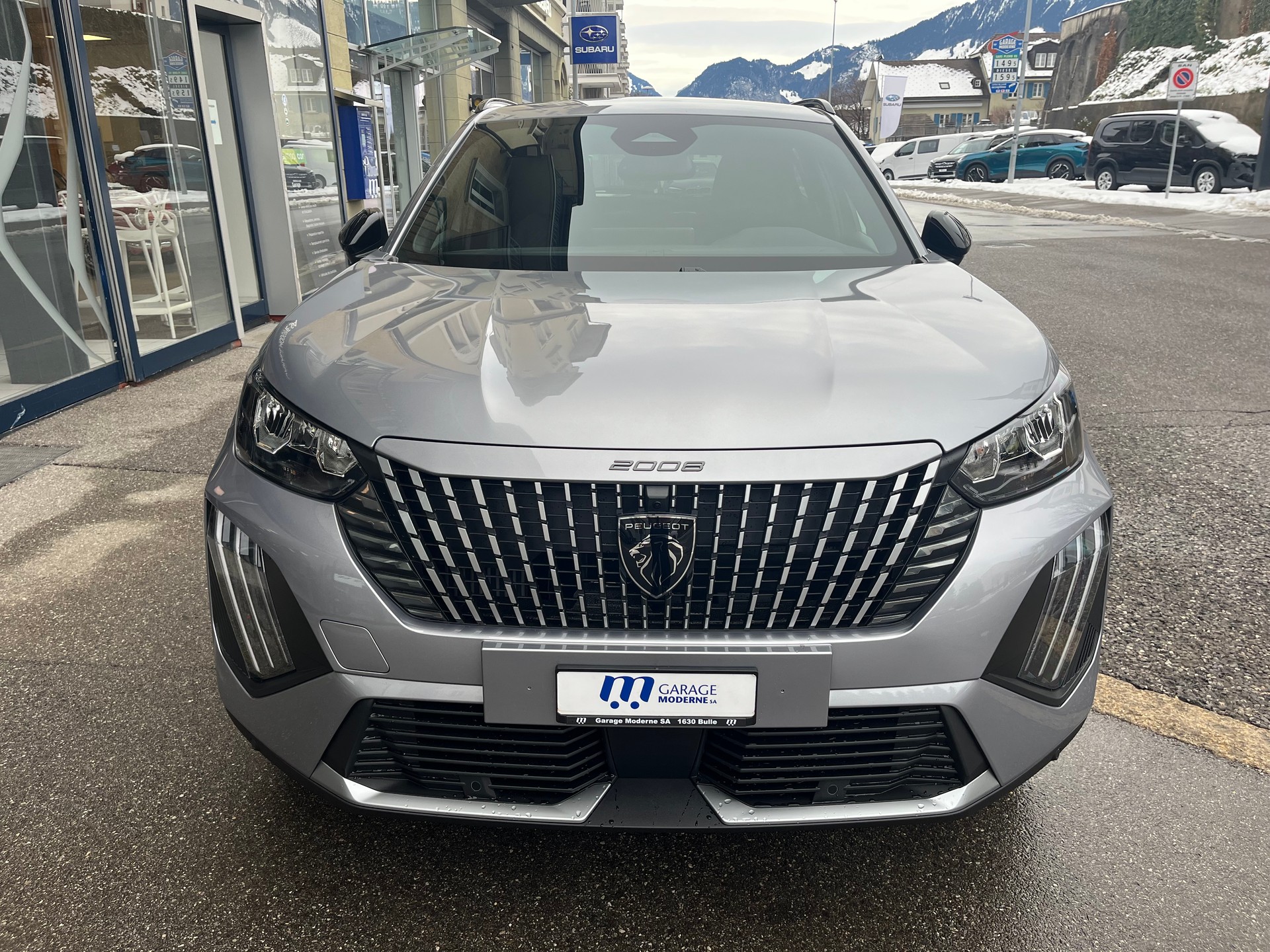 PEUGEOT 2008 1.2 Hybrid Allure Premium-showroom-element-1