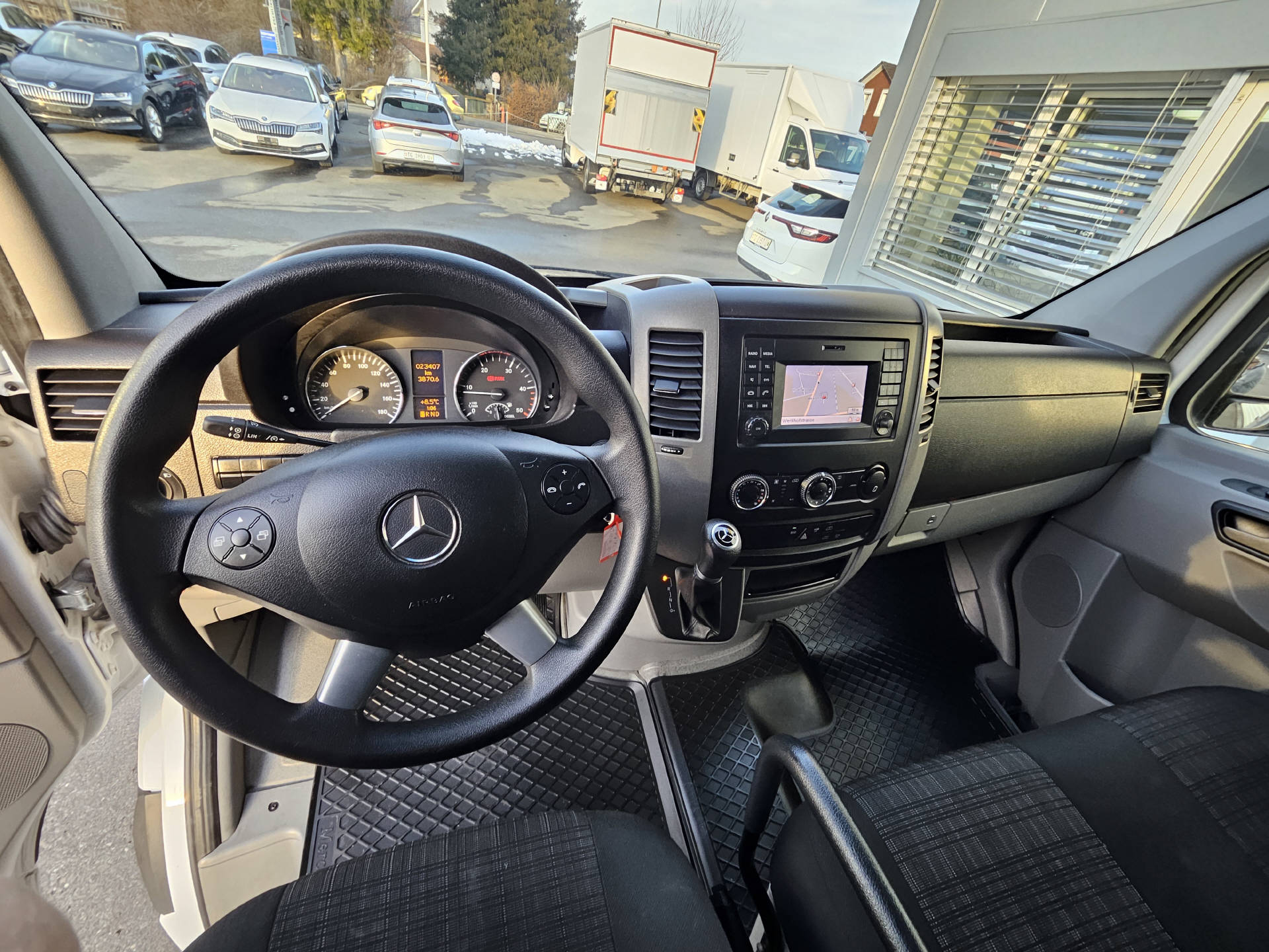 MERCEDES-BENZ Sprinter 211 Kaw. 3665 2.2 CDI 114 * Hebebühne *-image-14