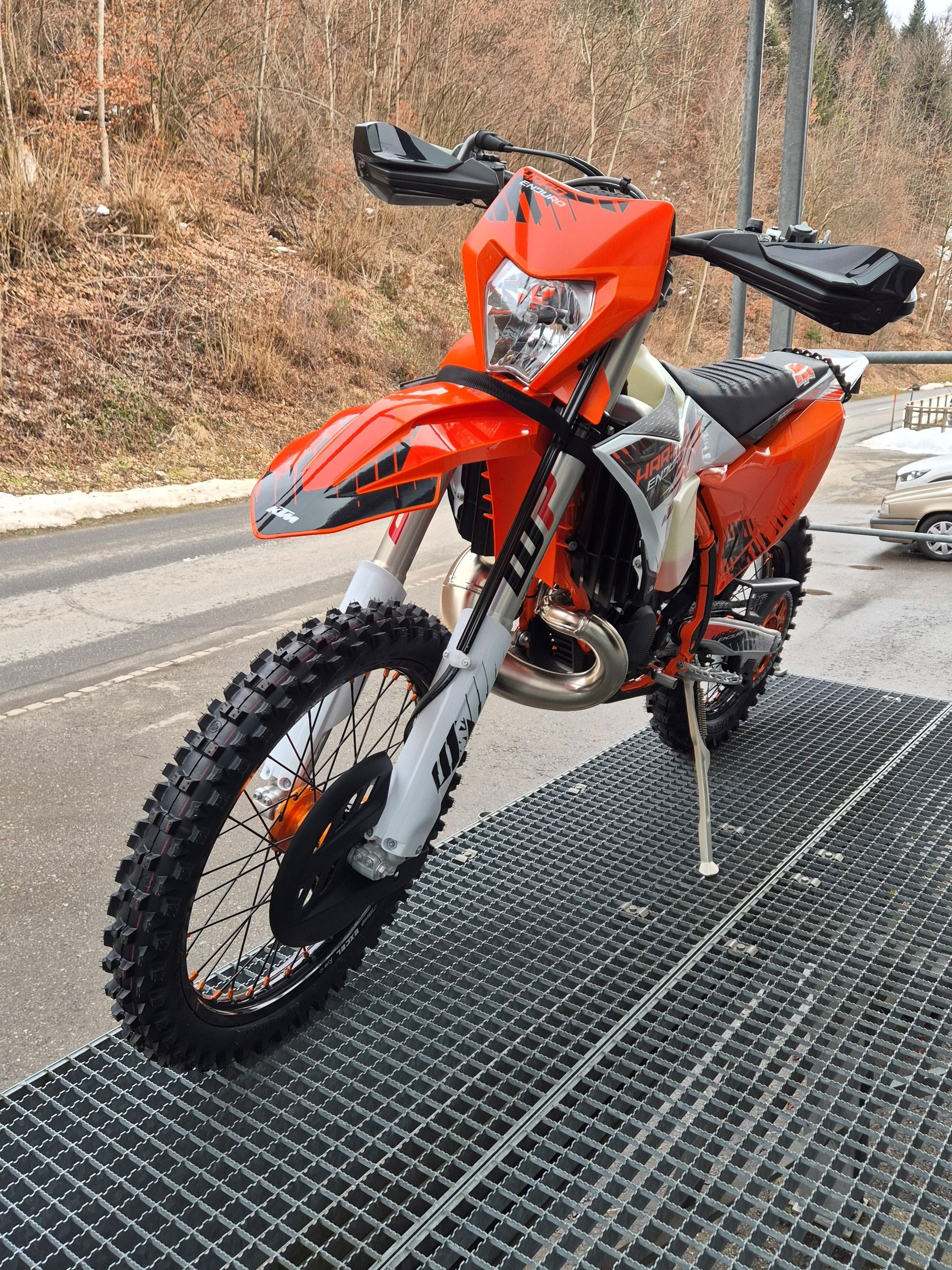 KTM EXC-image-2
