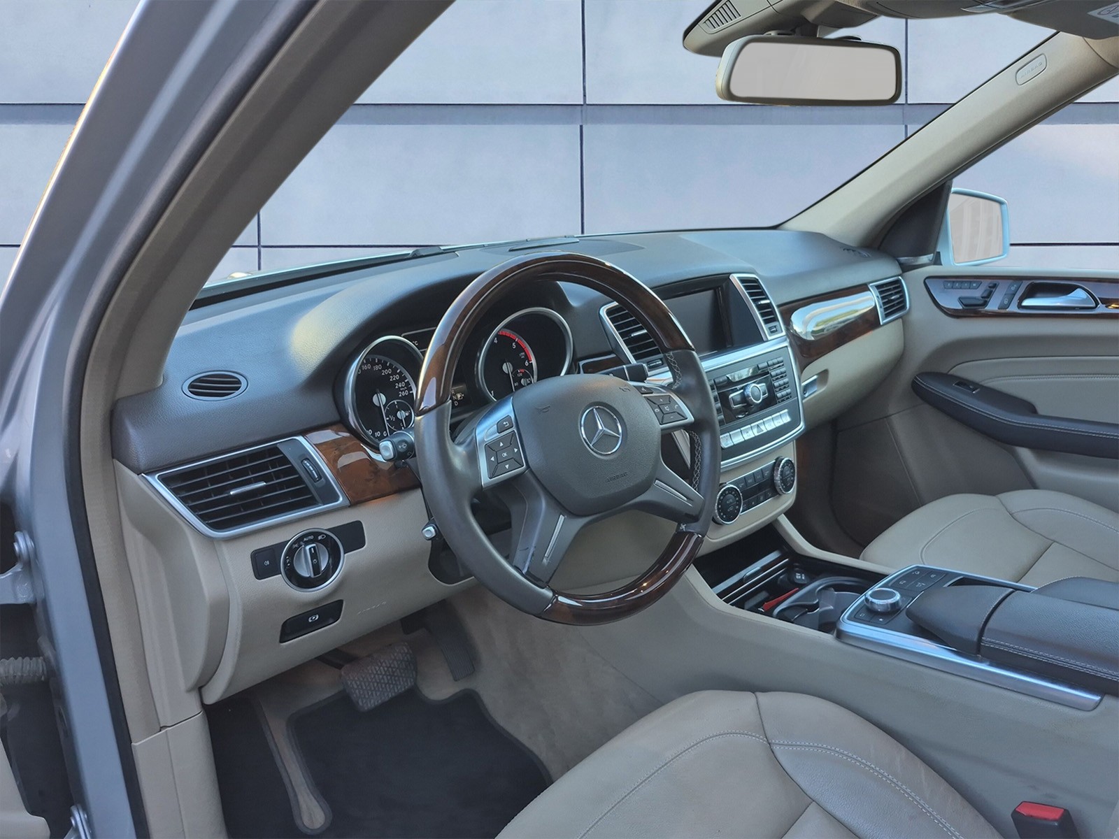 MERCEDES-BENZ ML 350 CDI BlueTec-image-10