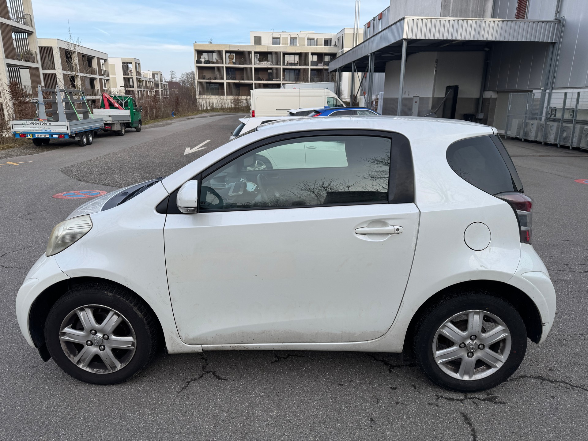 TOYOTA iQ 1.0 VVT-i Eco-showroom-element-2