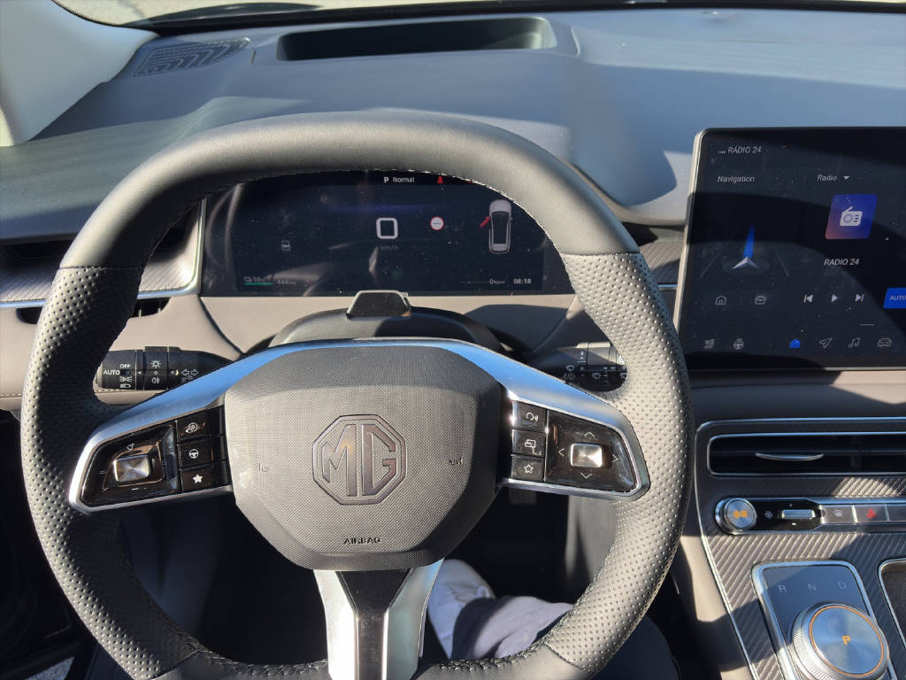 MG S6 EV 77 kWh Luxury 4WD-image-5
