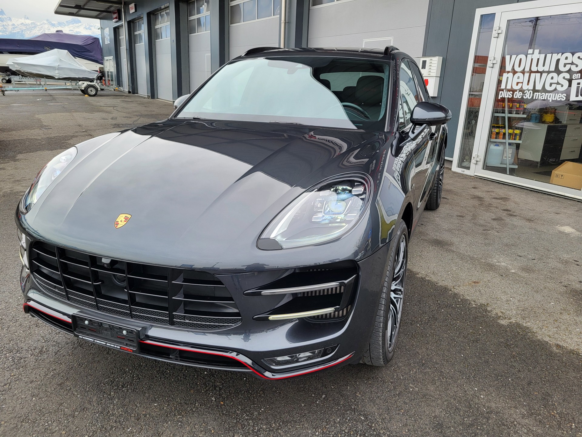 PORSCHE Macan Turbo Exclusive Performance Edition PDK-showroom-element-2