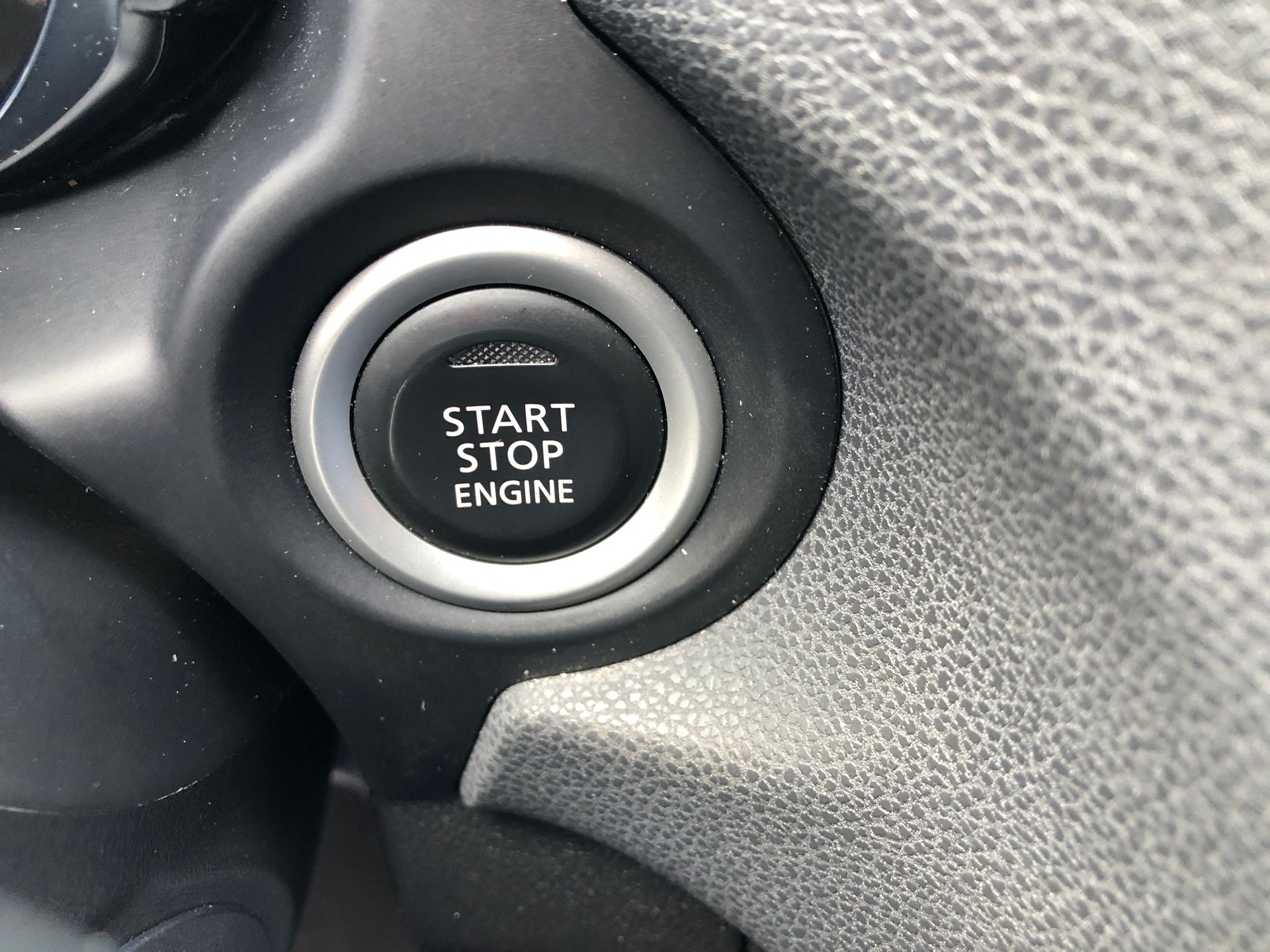 MITSUBISHI ASX 2.0 Diamond 4WD Automat-image-12