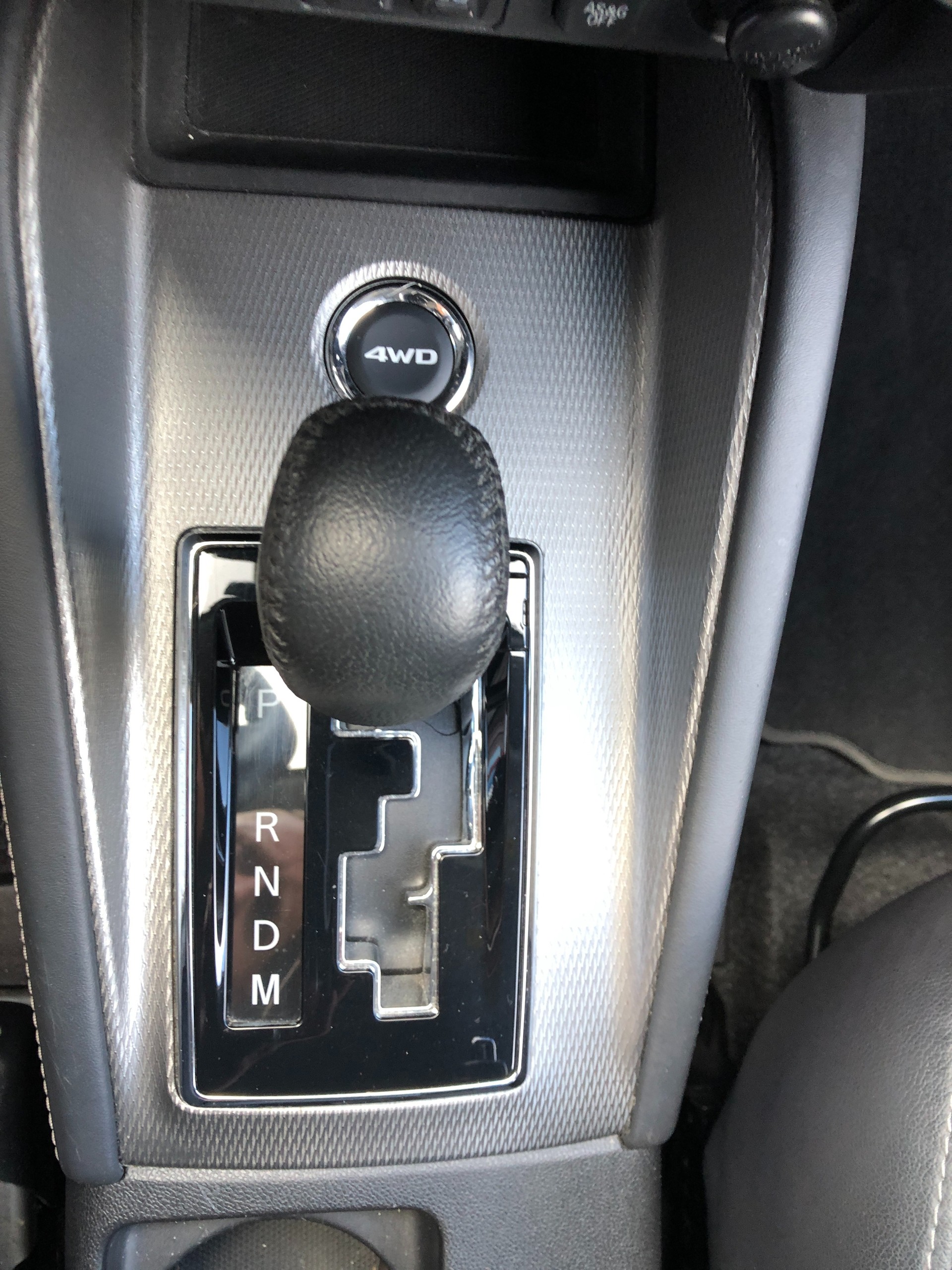 MITSUBISHI ASX 2.0 Diamond 4WD Automat-image-13