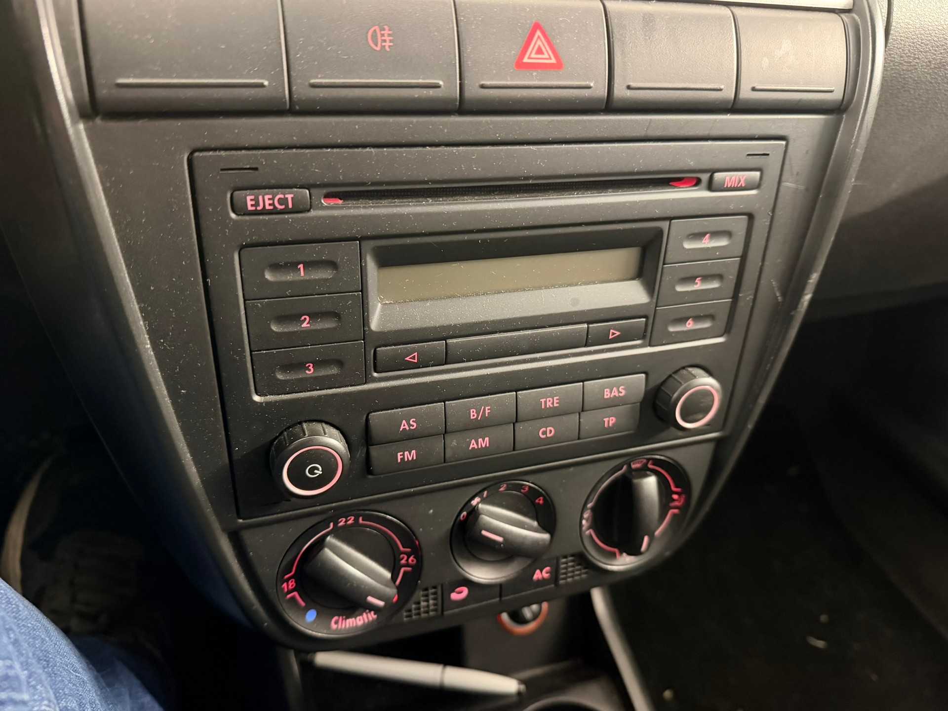 VW Fox 1.2-image-10