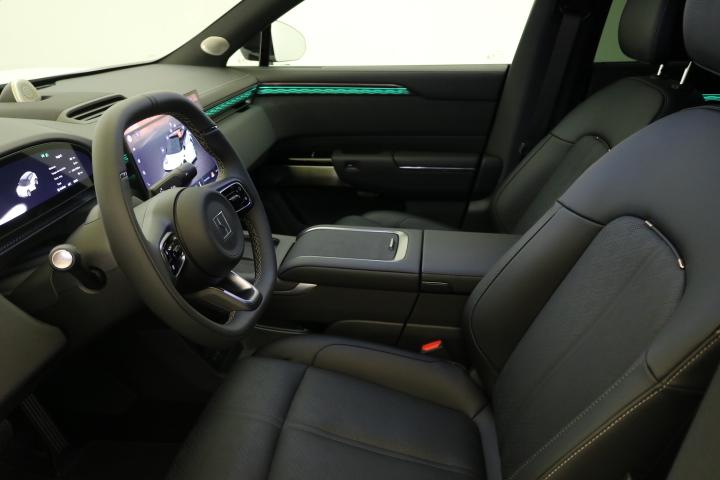 ZEEKR 7X Privilege AWD-showroom-element-3