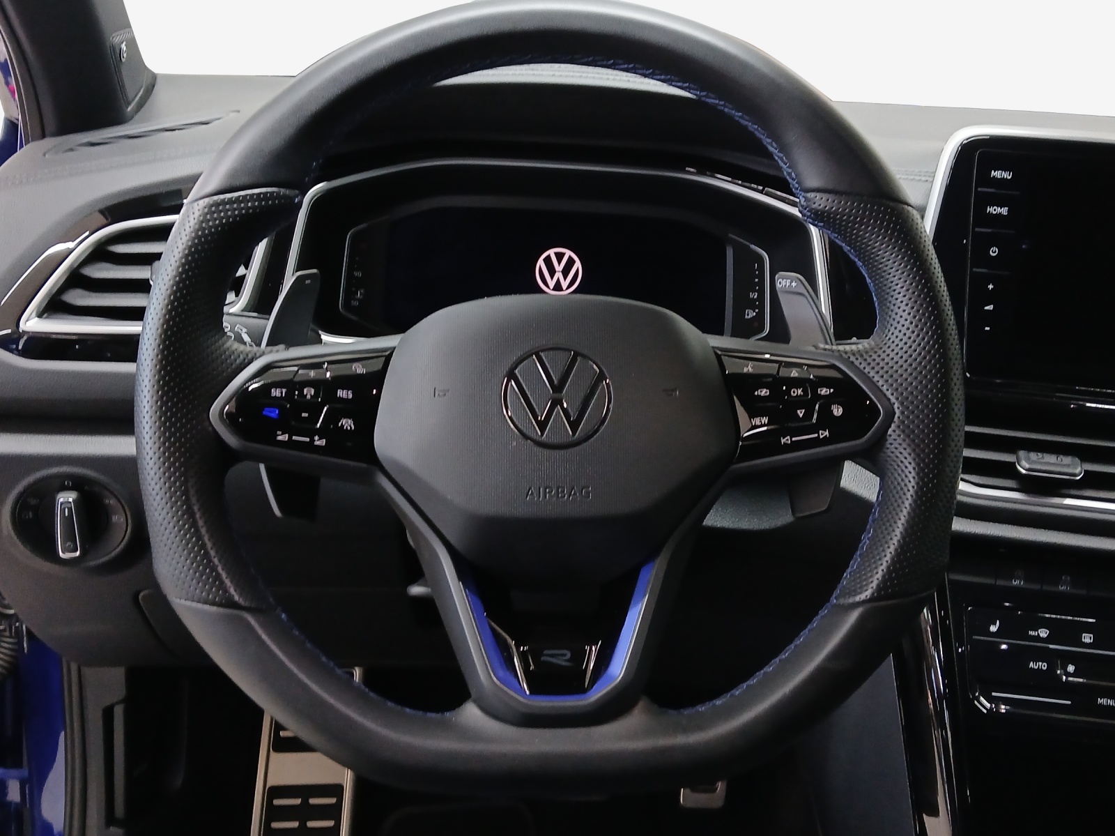 VW T-Roc 2.0 TSI R DSG 4Motion-image-9