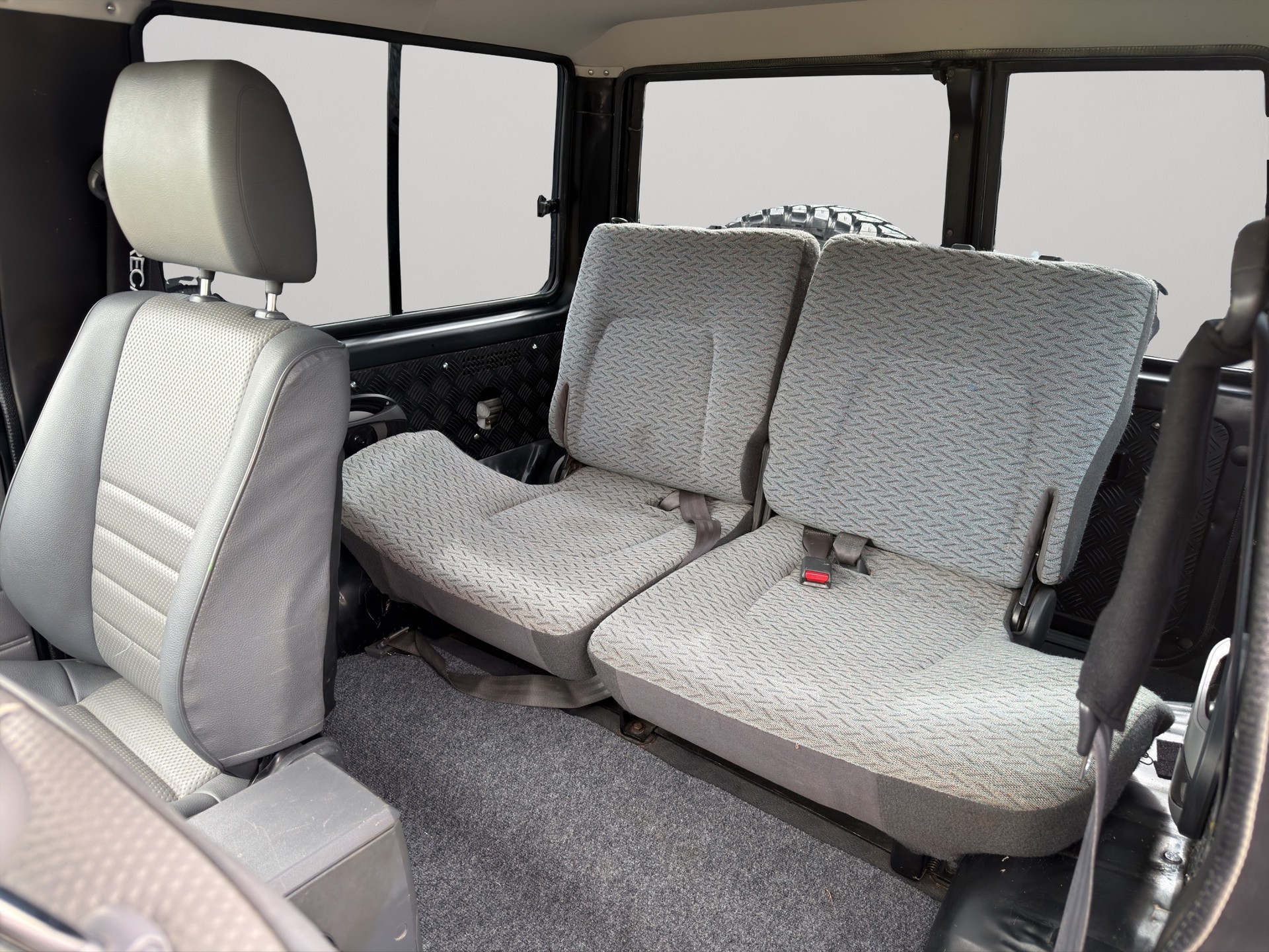 TOYOTA Land Cruiser 400 HdT 4.2 D-image-8