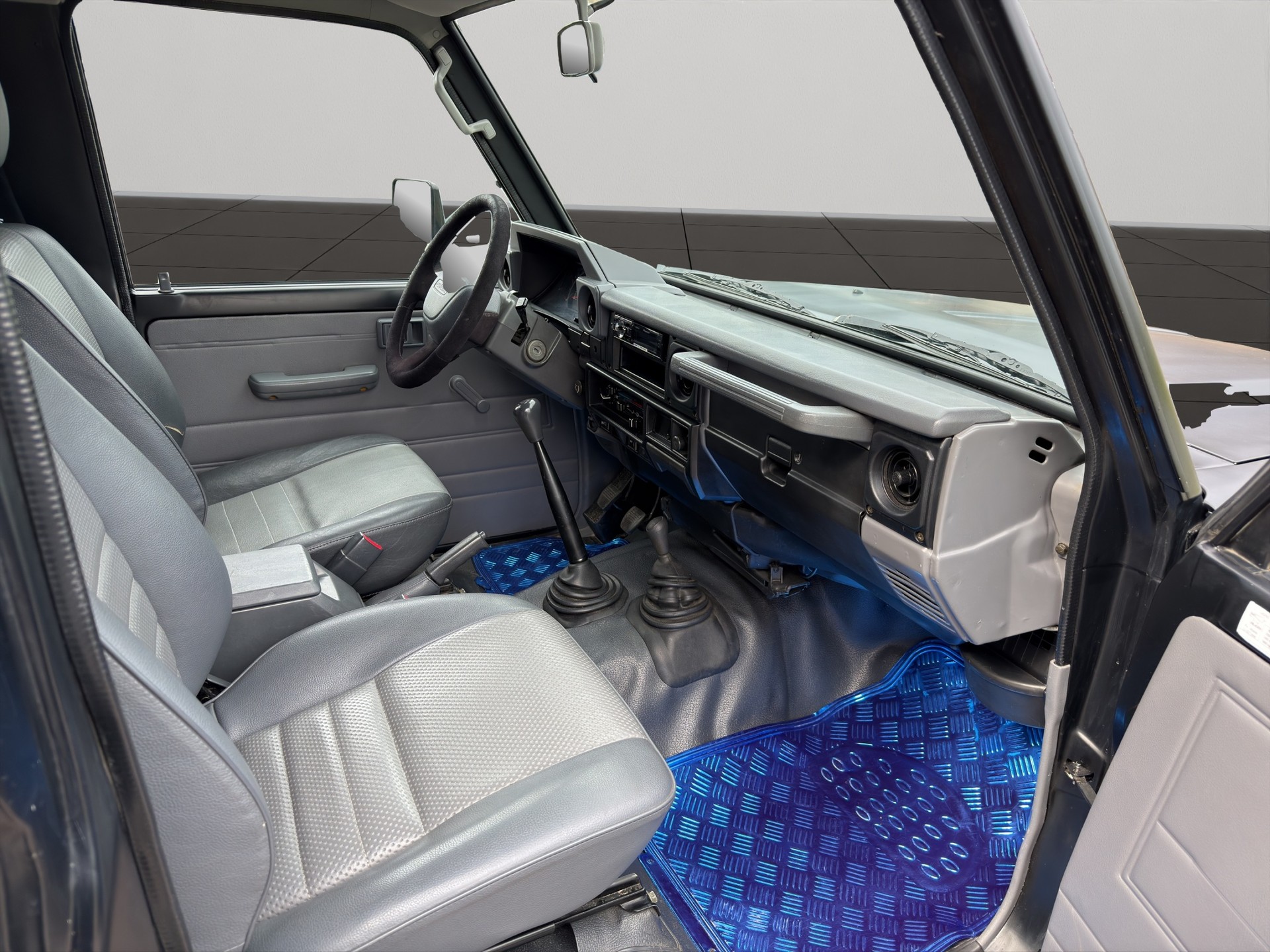 TOYOTA Land Cruiser 400 HdT 4.2 D-image-10