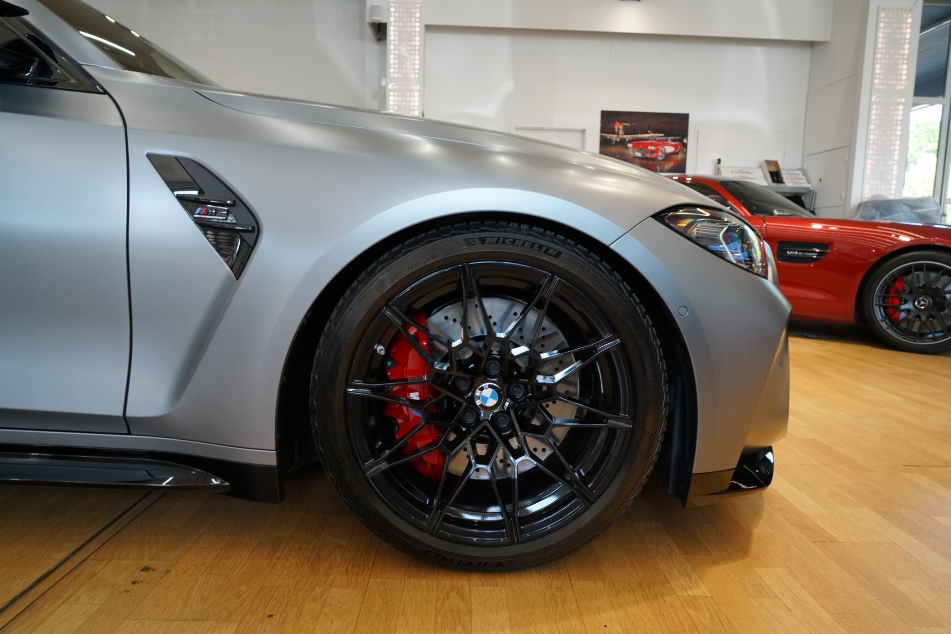 BMW M3 Touring xDrive Competition M Frozen Pure Grey-image-4