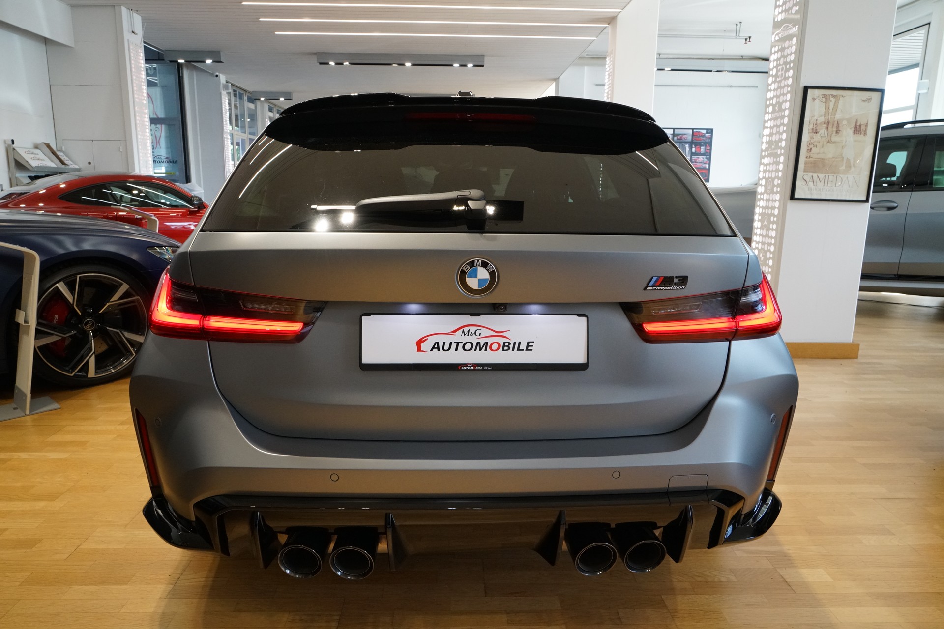 BMW M3 Touring xDrive Competition M Frozen Pure Grey-image-6