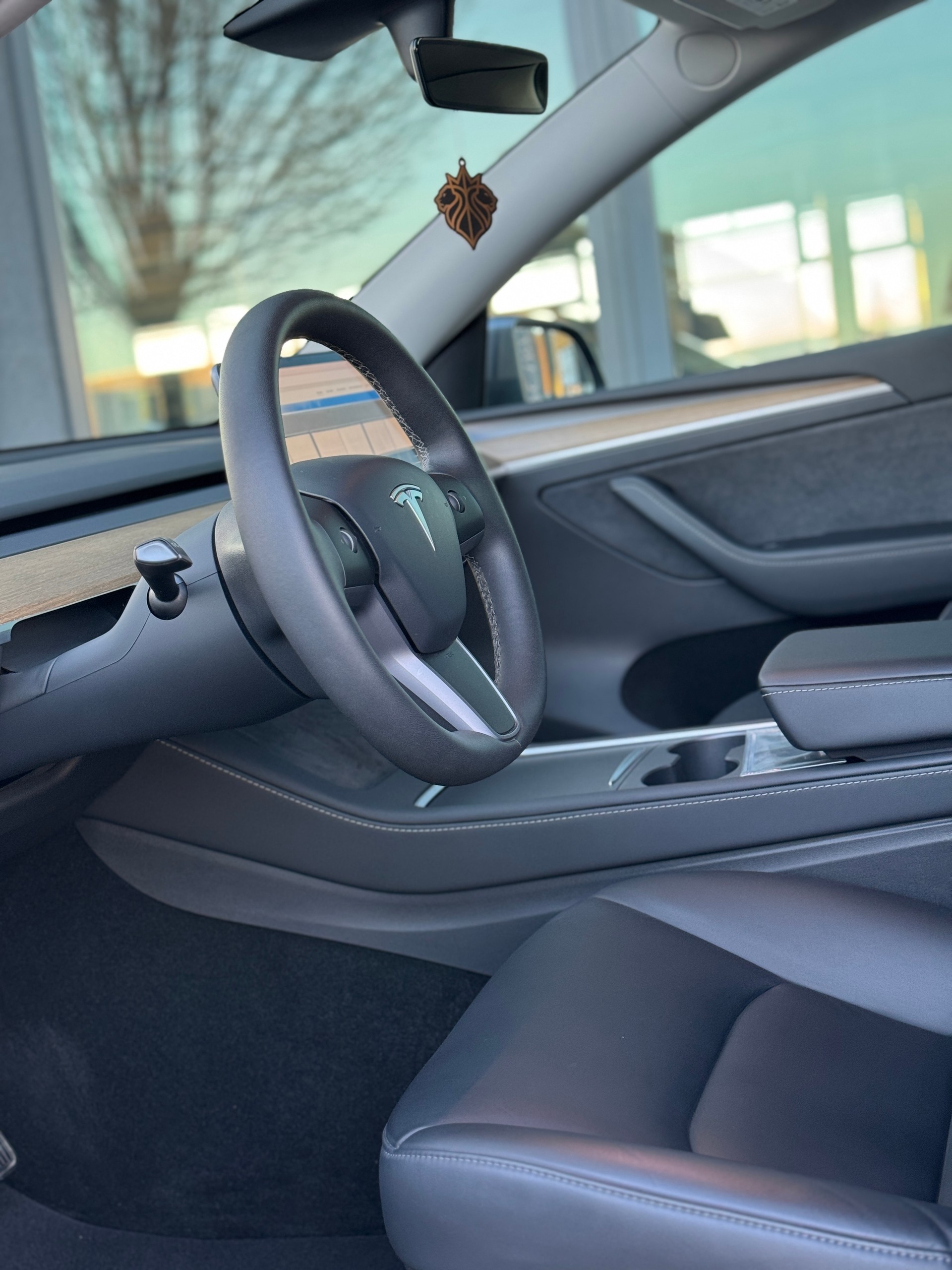 TESLA Model Y Long Range / Full Self Driving *RESERVIERT*-image-8