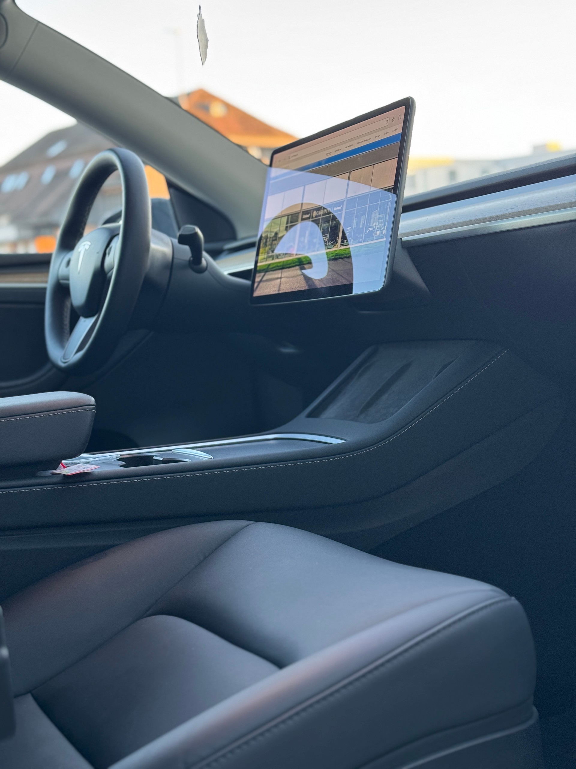 TESLA Model Y Long Range / Full Self Driving *RESERVIERT*-image-9