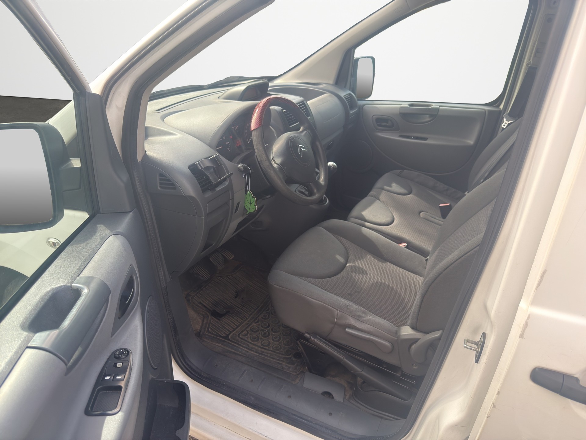 CITROEN Jumpy 1.6 HDi 12 L1H1-image-10