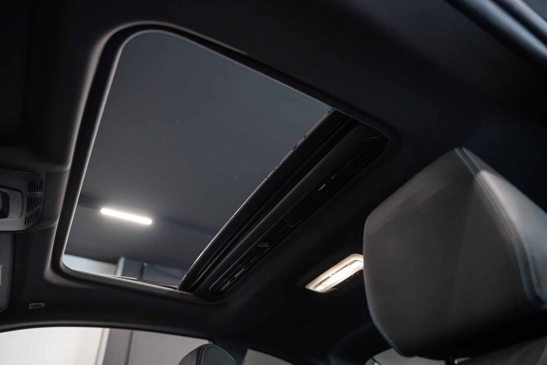 BMW M2 Drivelogic / Black / 8 Räder Komplett / Schiebedach-image-15