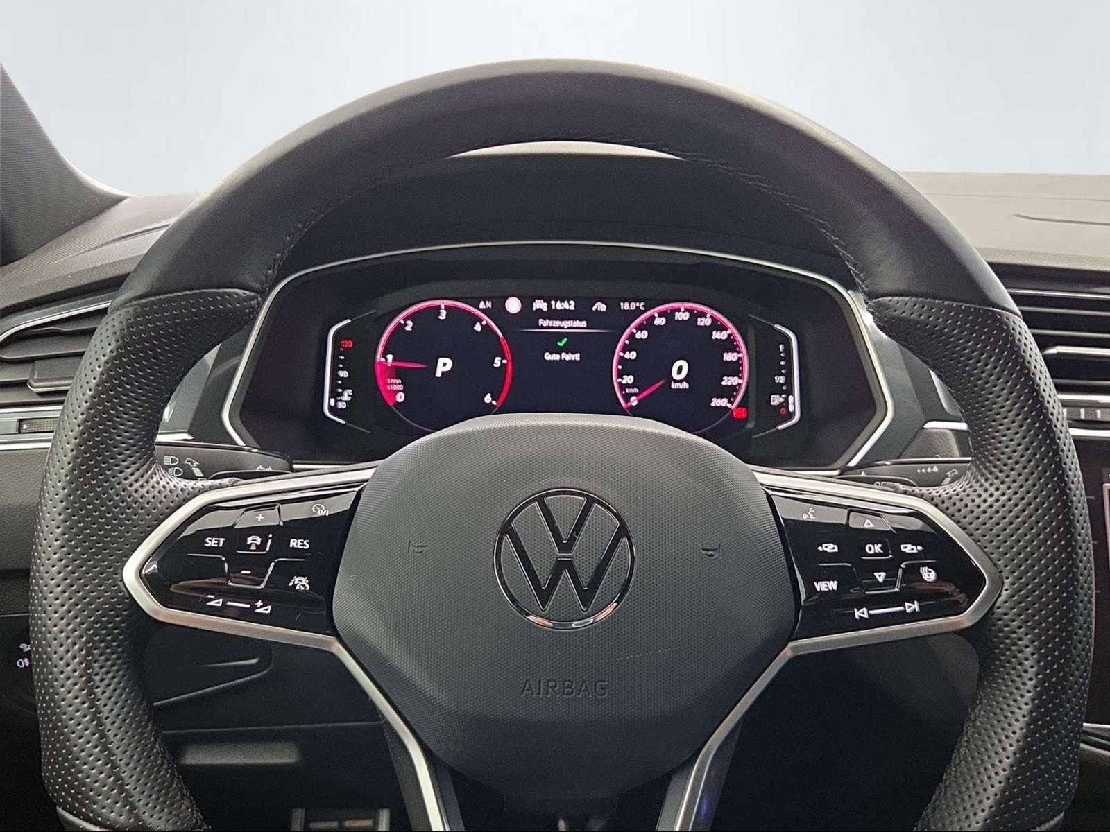 VW Tiguan 2.0 TDI SCR R-Line DSG (netto)-image-11