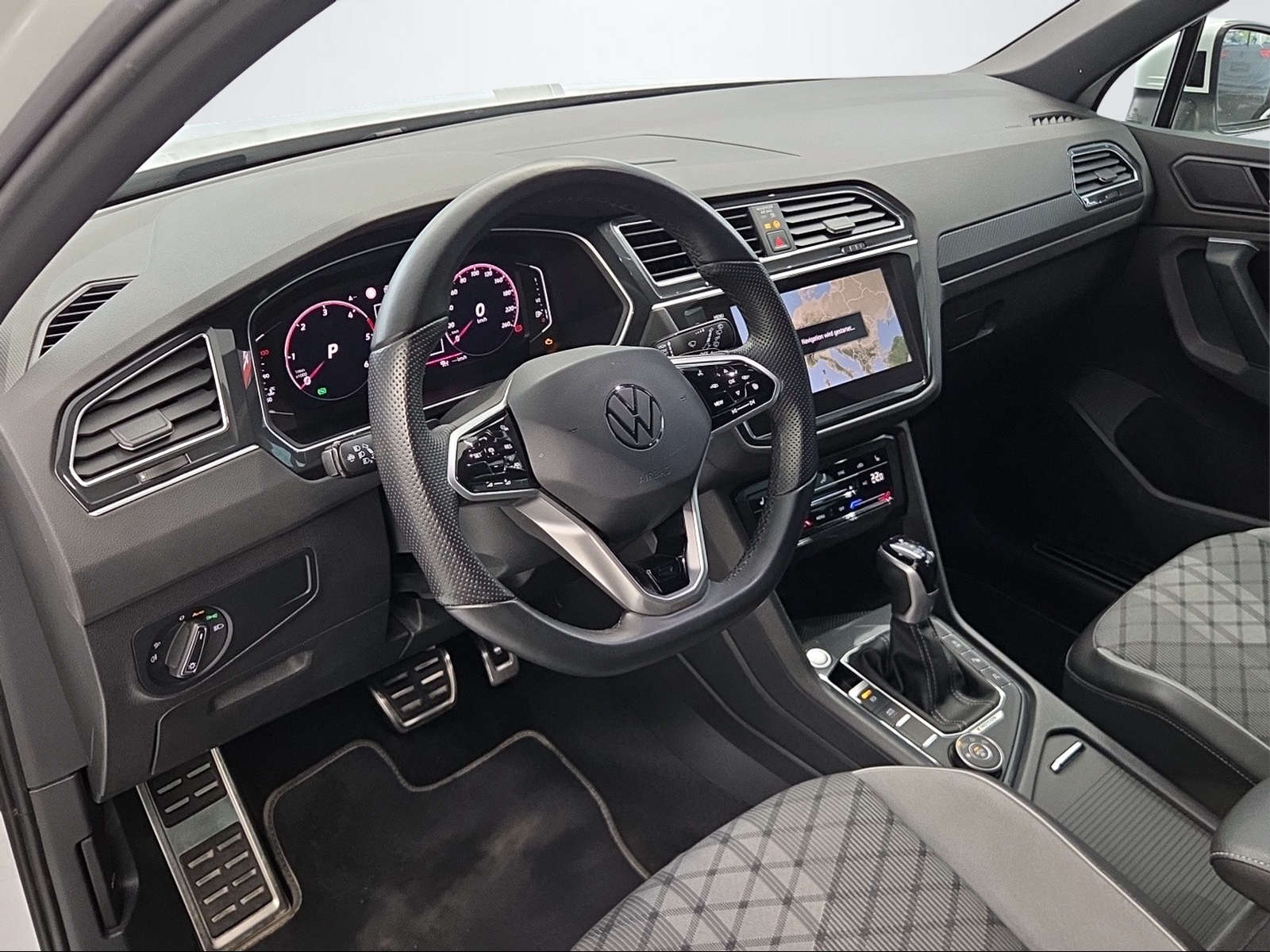 VW Tiguan 2.0 TDI SCR R-Line DSG (netto)-image-7