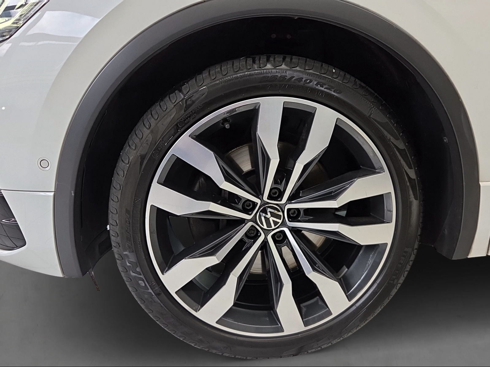 VW Tiguan 2.0 TDI SCR R-Line DSG (netto)-showroom-element-3