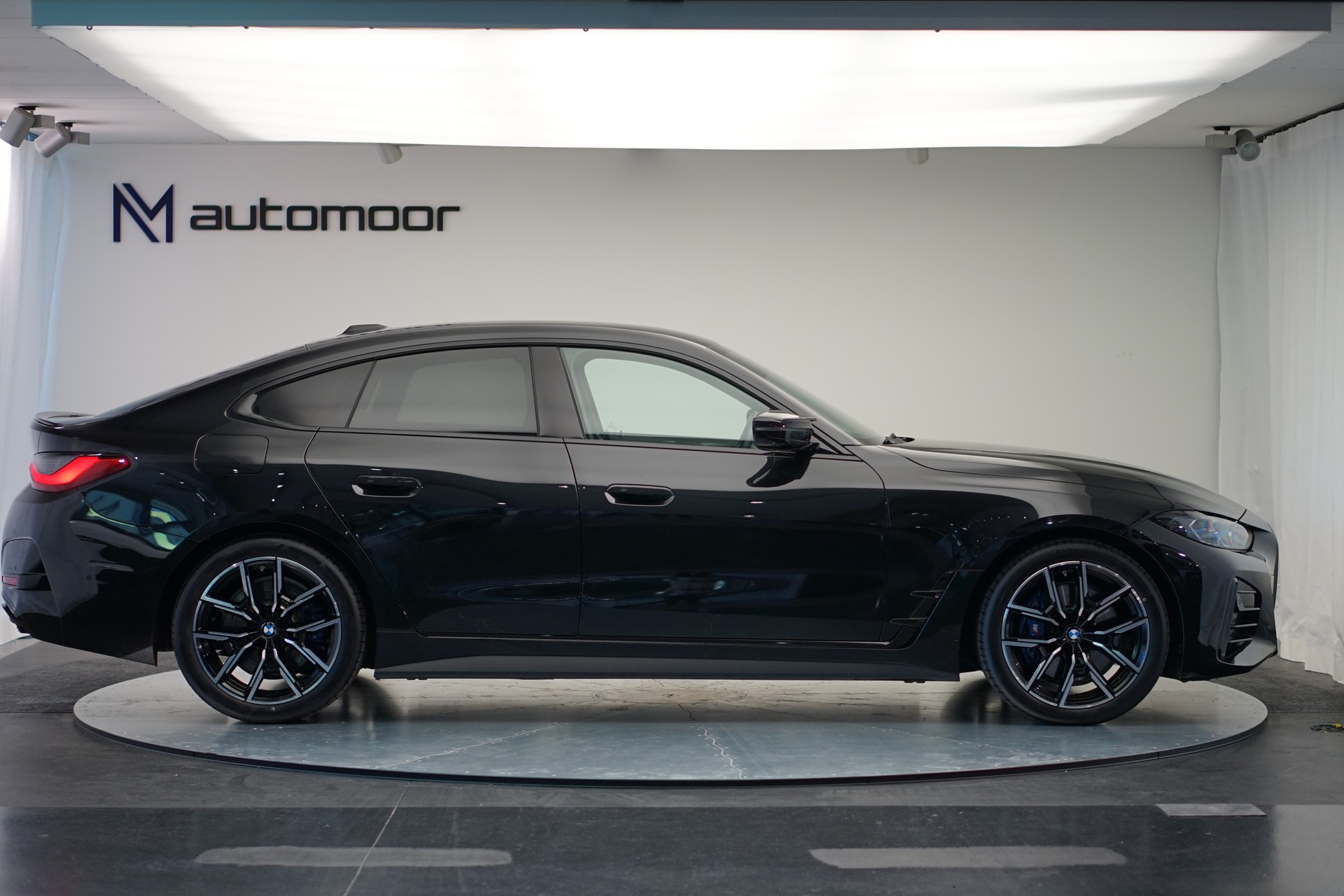 BMW M440i xDrive 48V Gran Coupé Steptronic *CH-Fahrzeug* *M Sportsitze* *Laser*-showroom-element-3