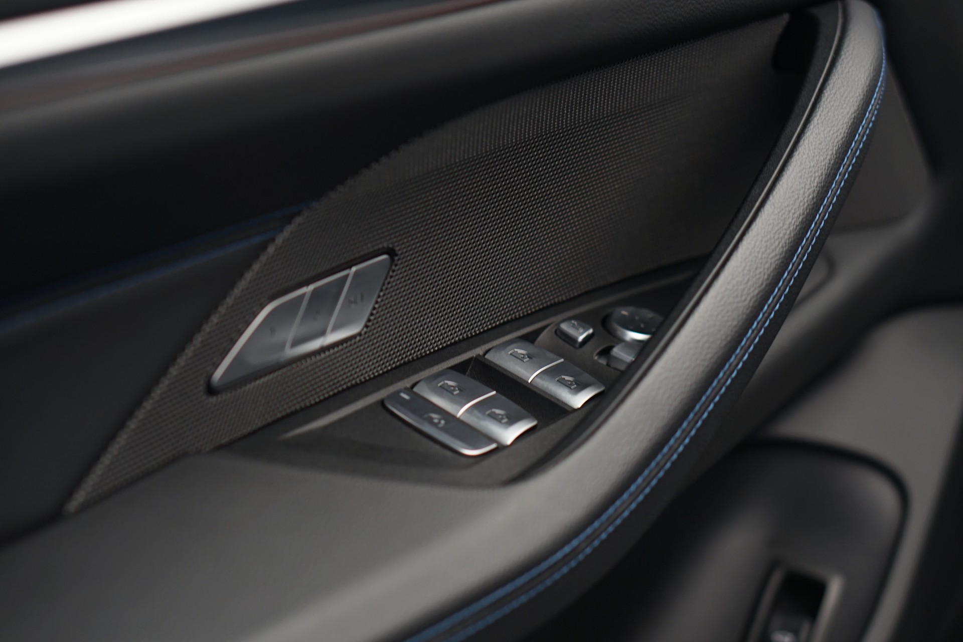 BMW M440i xDrive 48V Gran Coupé Steptronic *CH-Fahrzeug* *M Sportsitze* *Laser*-image-17
