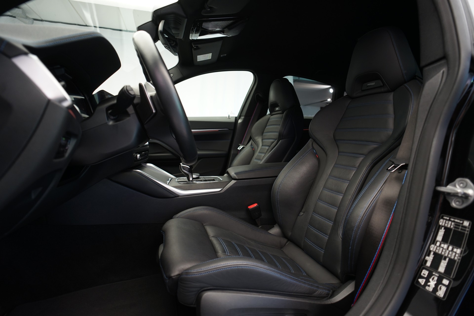 BMW M440i xDrive 48V Gran Coupé Steptronic *CH-Fahrzeug* *M Sportsitze* *Laser*-image-14