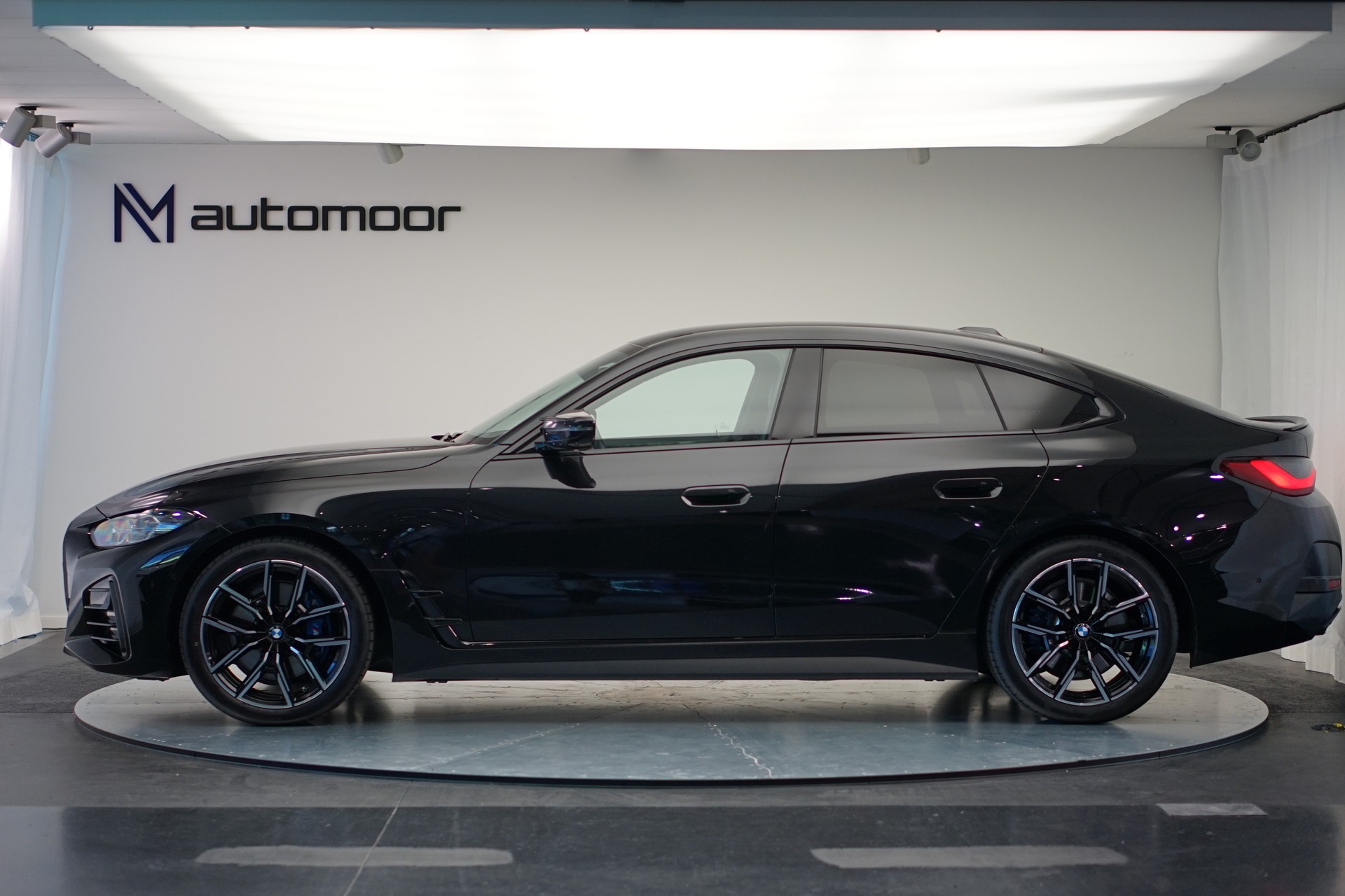 BMW M440i xDrive 48V Gran Coupé Steptronic *CH-Fahrzeug* *M Sportsitze* *Laser*-image-7