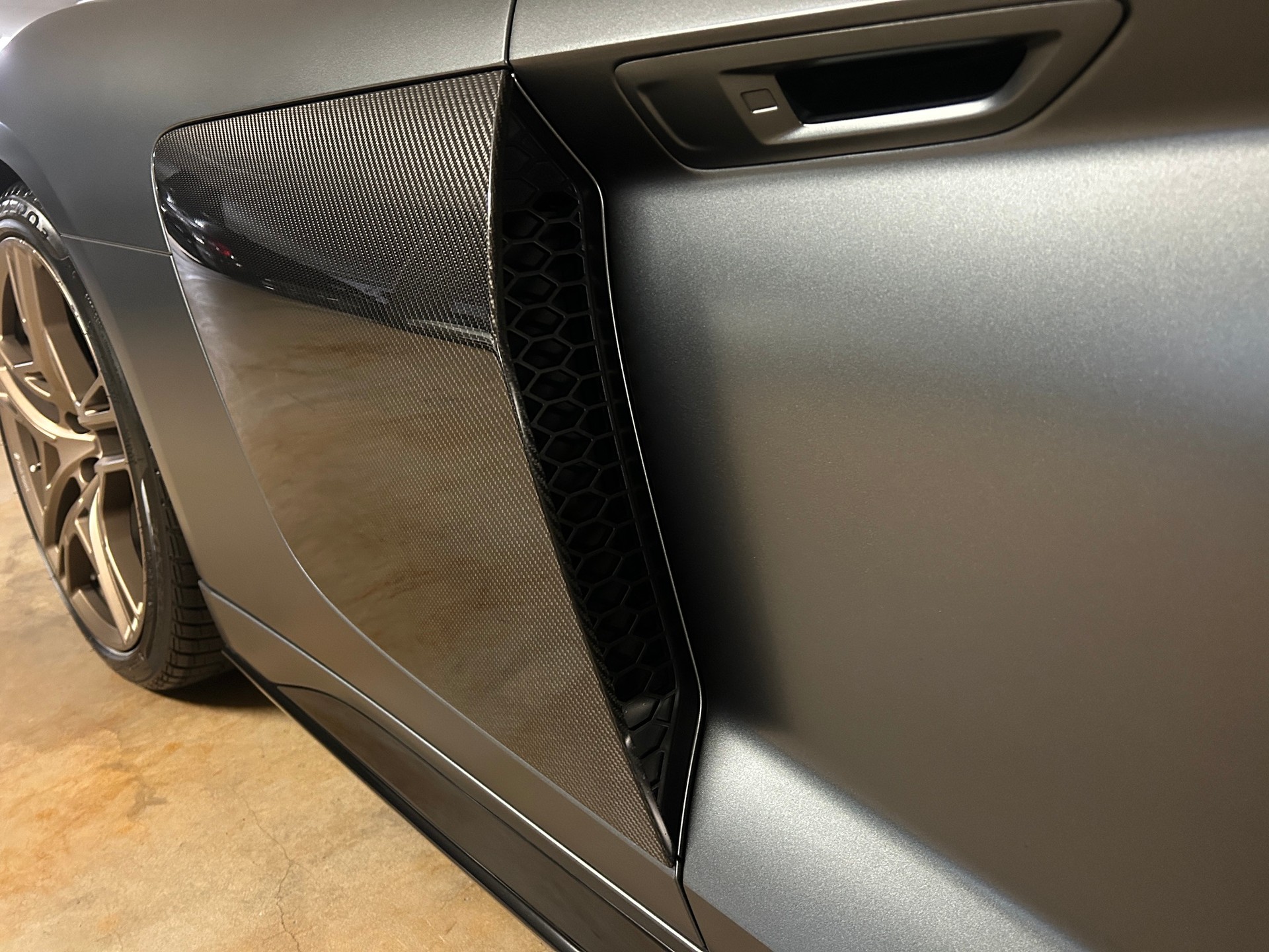 AUDI R8 Coupé performance S-Tronic Decennium Edition 005/222-image-17