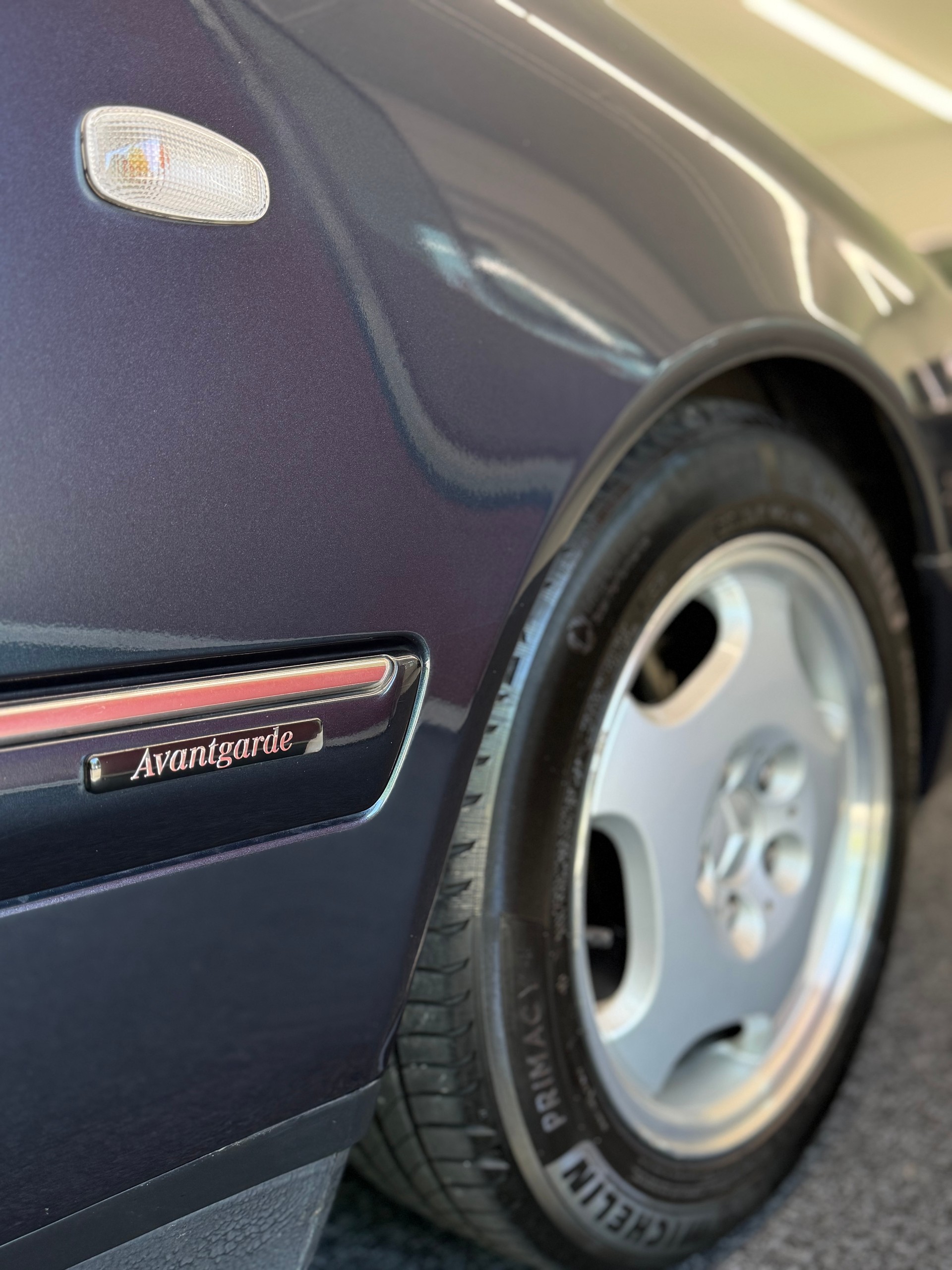 MERCEDES-BENZ E 230 Avantgarde-image-10