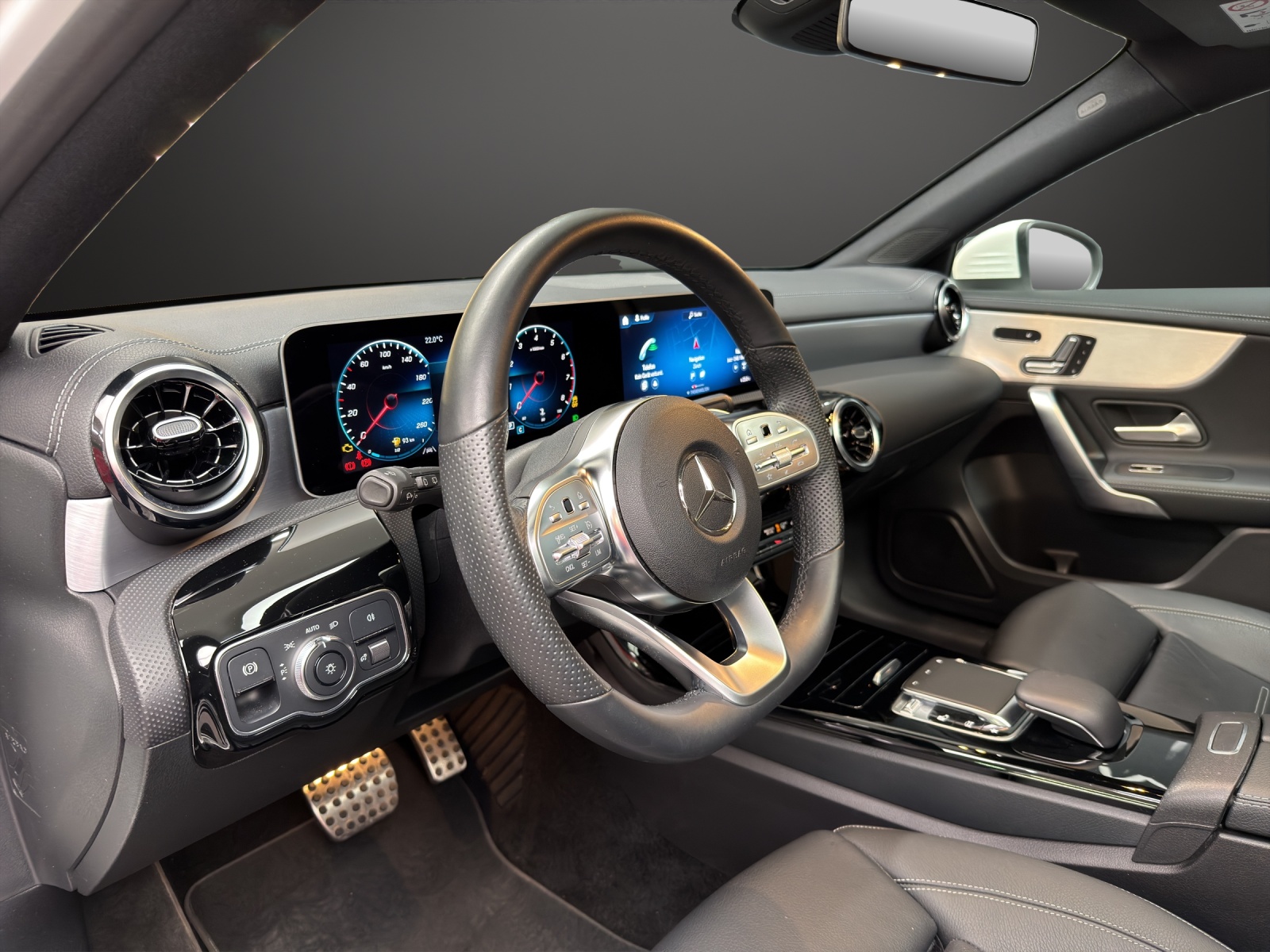 MERCEDES-BENZ A 220 AMG Line 4Matic-image-7